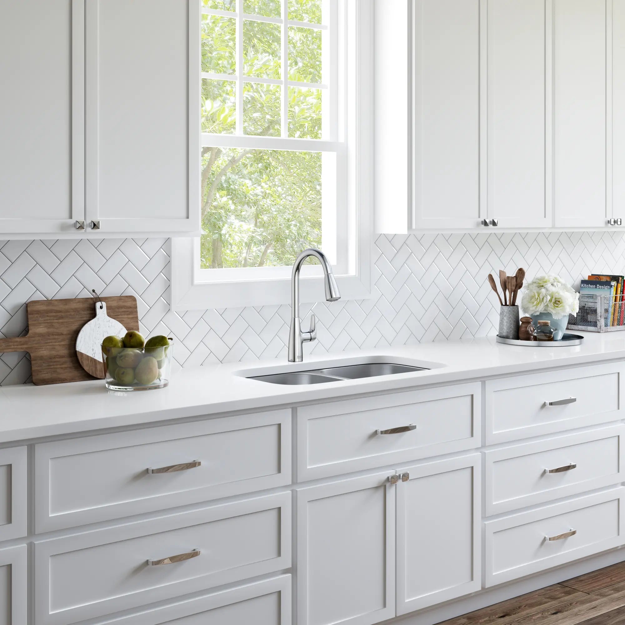 Colony PRO Single Handle Pull Down Dual Spray Kitchen Faucet - 1.5 GPM/5.7 LPM Low Flow, Lead-Free Brushed Nickel - Perfect for Modern Kitchens & Easy Dishwashing