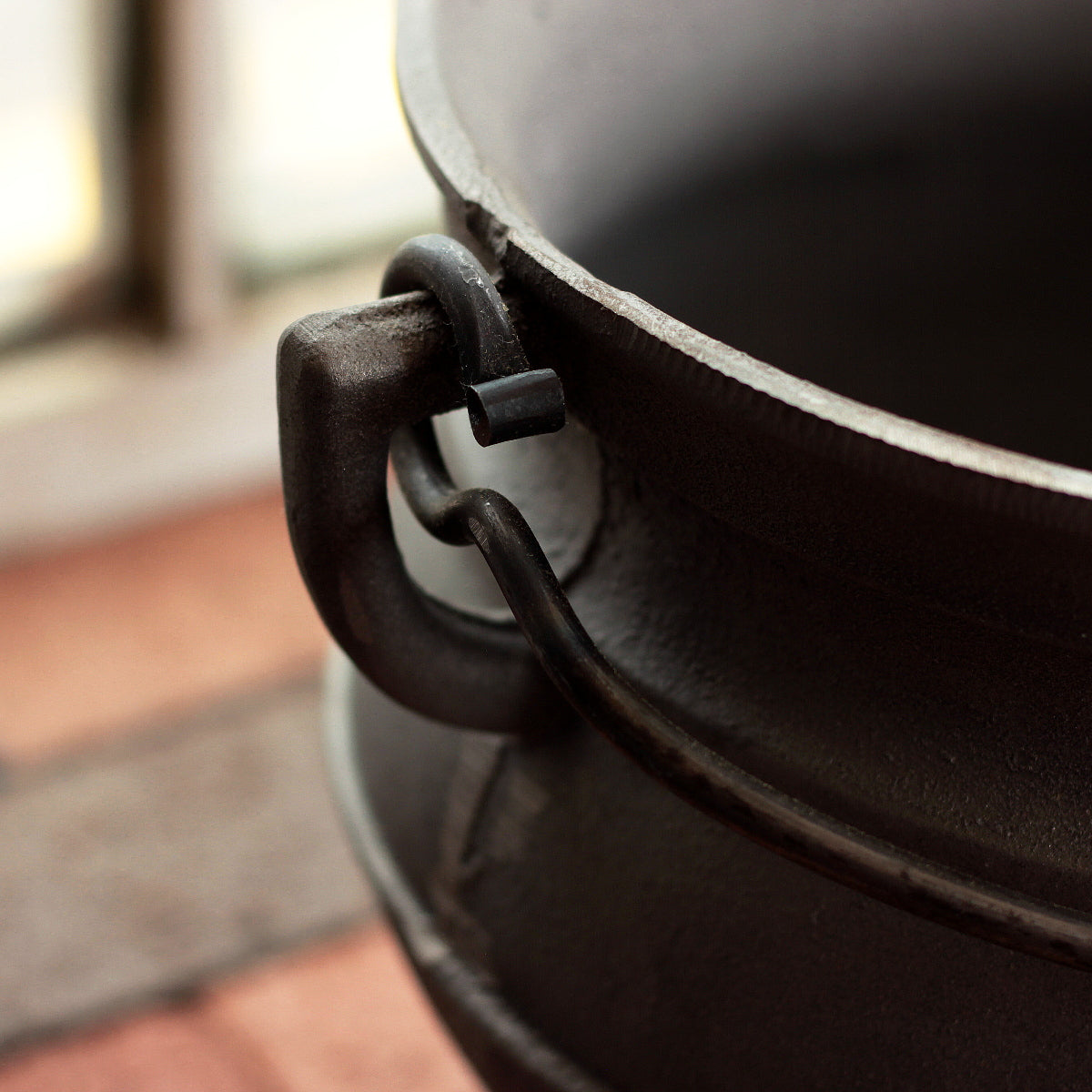 5 Quart Cast Iron Dutch Oven – Heavy Duty Enameled Pot for Cooking, Baking & Braising – Perfect for Soups, Stews & Bread Making in Oven or Stovetop