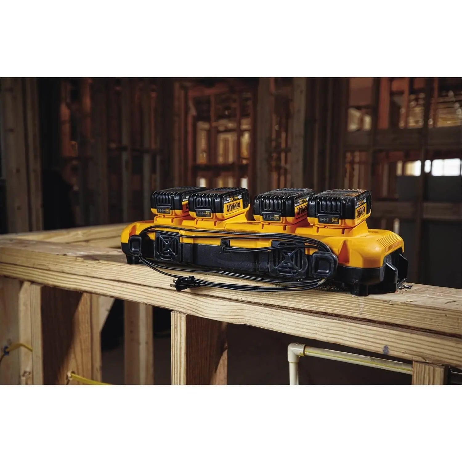 DEWALT DCB104 20V MAX 4-Port Rapid Battery Charger for Power Tools - Fast Charging for Drills, Saws & More | Workshop & Job Site Use