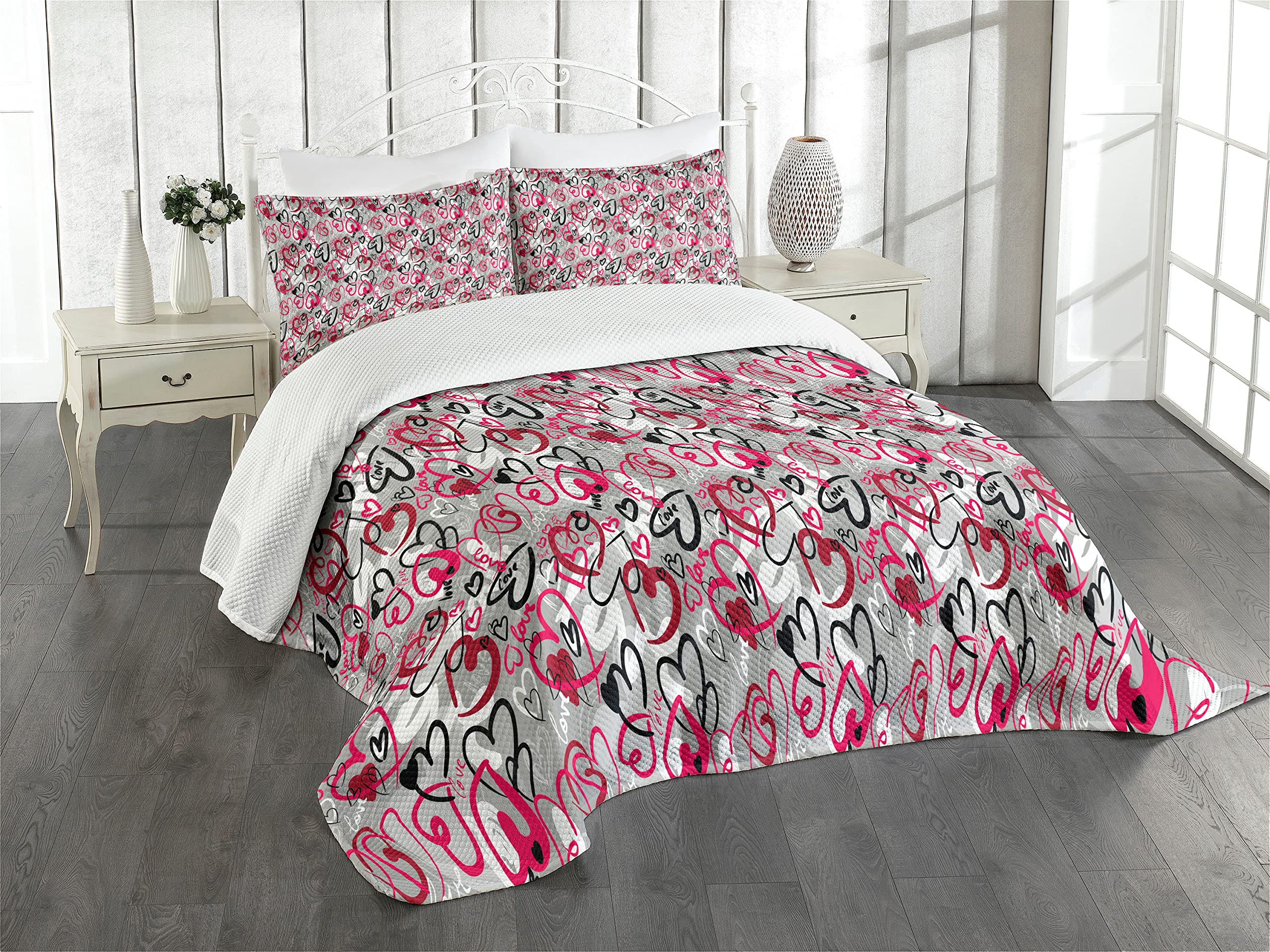 Ambesonne Romantic Love Bedspread Set - Hand Drawn Hearts & Love Words Design, 3-Piece King Size Bedding Coverlet with 2 Pillow Shams, Multicolor - Perfect for Valentine's Day, Anniversary Gifts & Couples Bedroom Decor