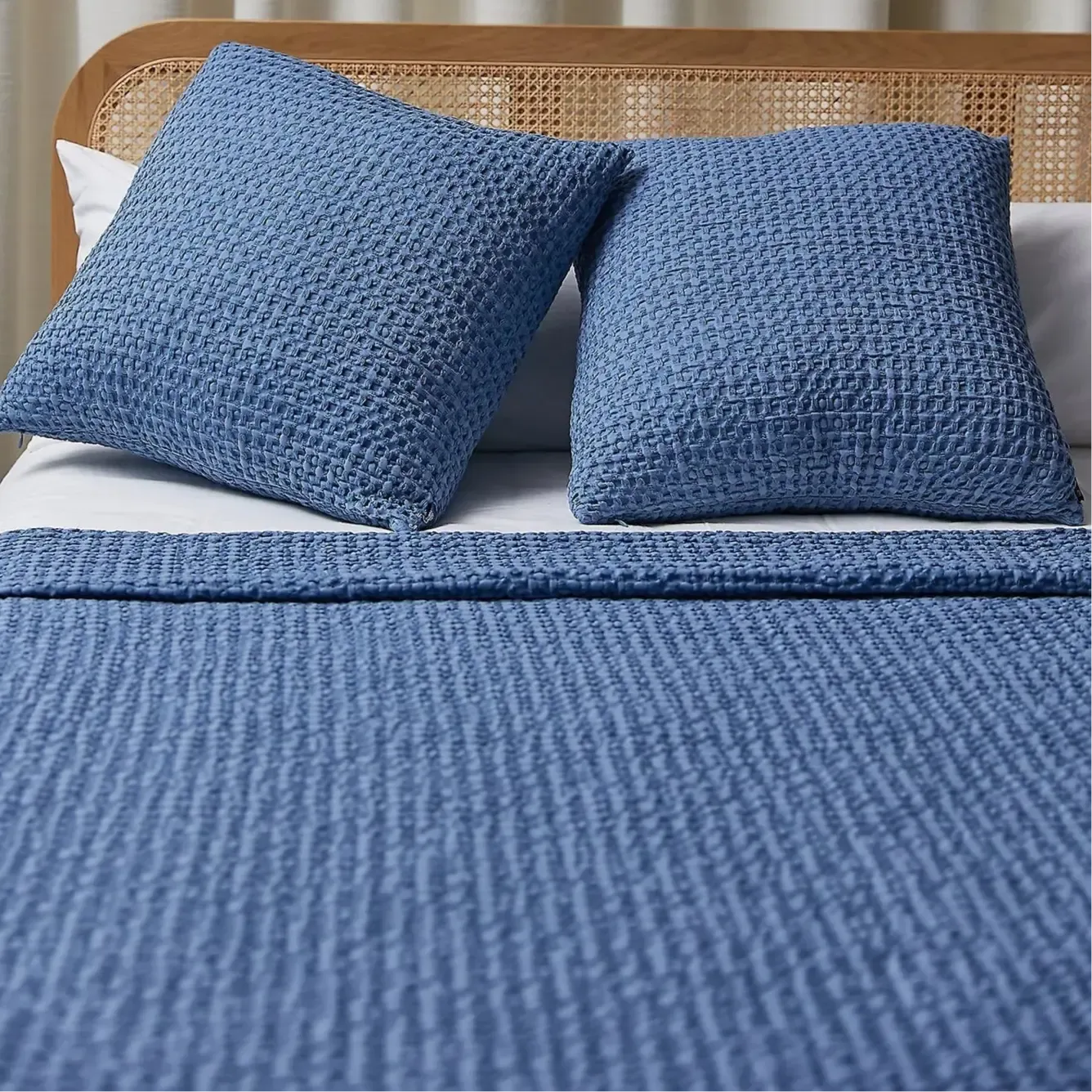 Santa Luzia Waffle Bedspread - Soft Blue Textured Bed Cover for Queen/King Size - Perfect for Cozy Bedrooms & Guest Room Decor