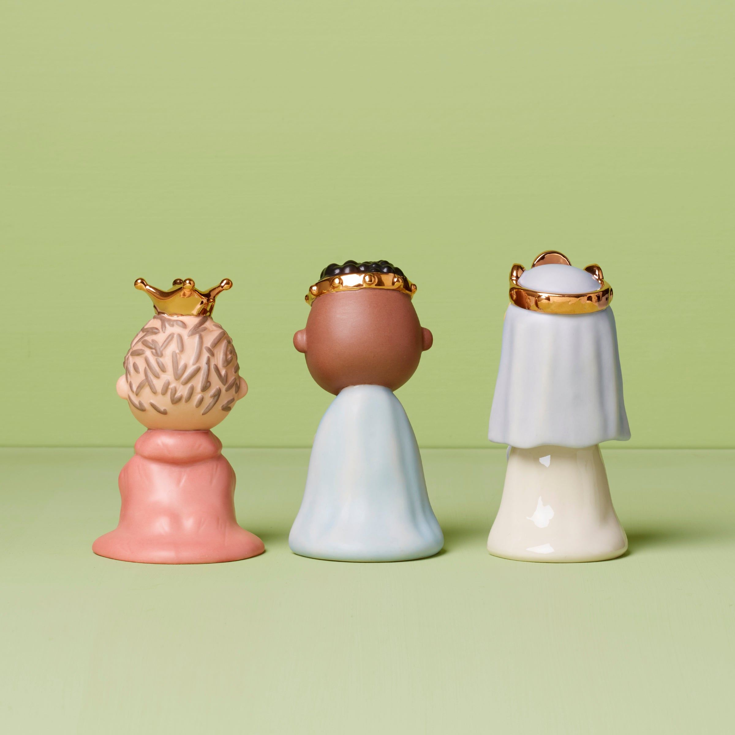 Peanuts Christmas Pageant 3 Kings Figurine - Collectible Snoopy Nativity Scene - Perfect for Holiday Decorations & Gift Giving