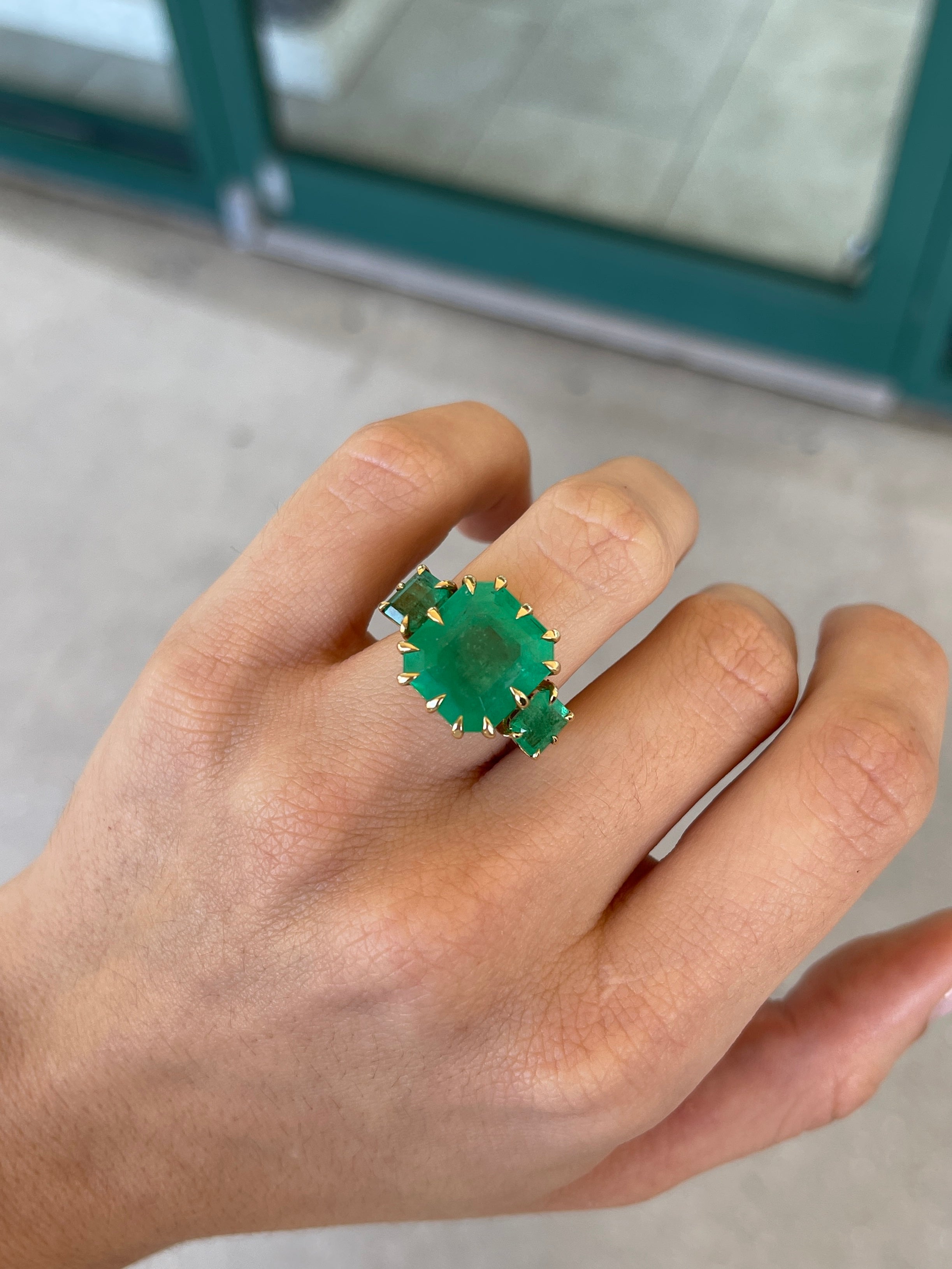 13.73tcw 18K Gold 750 Vivid Medium Green Emerald 3 Stone Trilogy Multi Prong Ring for Women - Elegant Wedding, Engagement & Anniversary Jewelry Gift