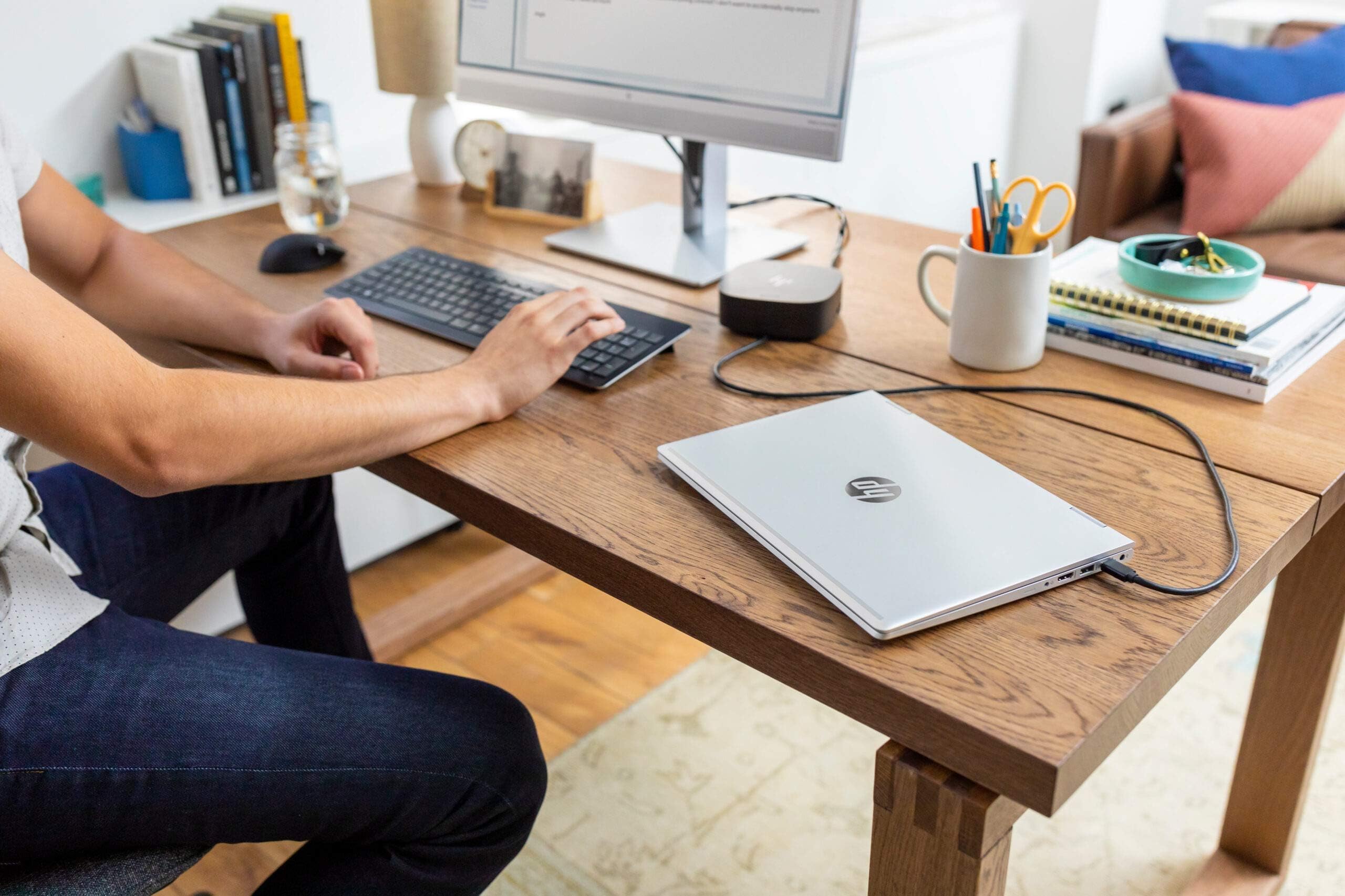 HP USB-C Dock G5 Docking Station - 100W Power Delivery, Gigabit Ethernet, 4K HDMI - Compatible with HP ENVY 13/17, x360, ProBook 440/450/630 G8, Spectre x360, ZBook Power G7 - Perfect for Home Office & Remote Work Setup