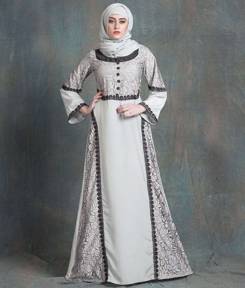 Elegant Grey Arabic Evening Dress with Net and Black Lace - Islamic Abaya for Women - Perfect for Eid, Weddings & Special Occasions