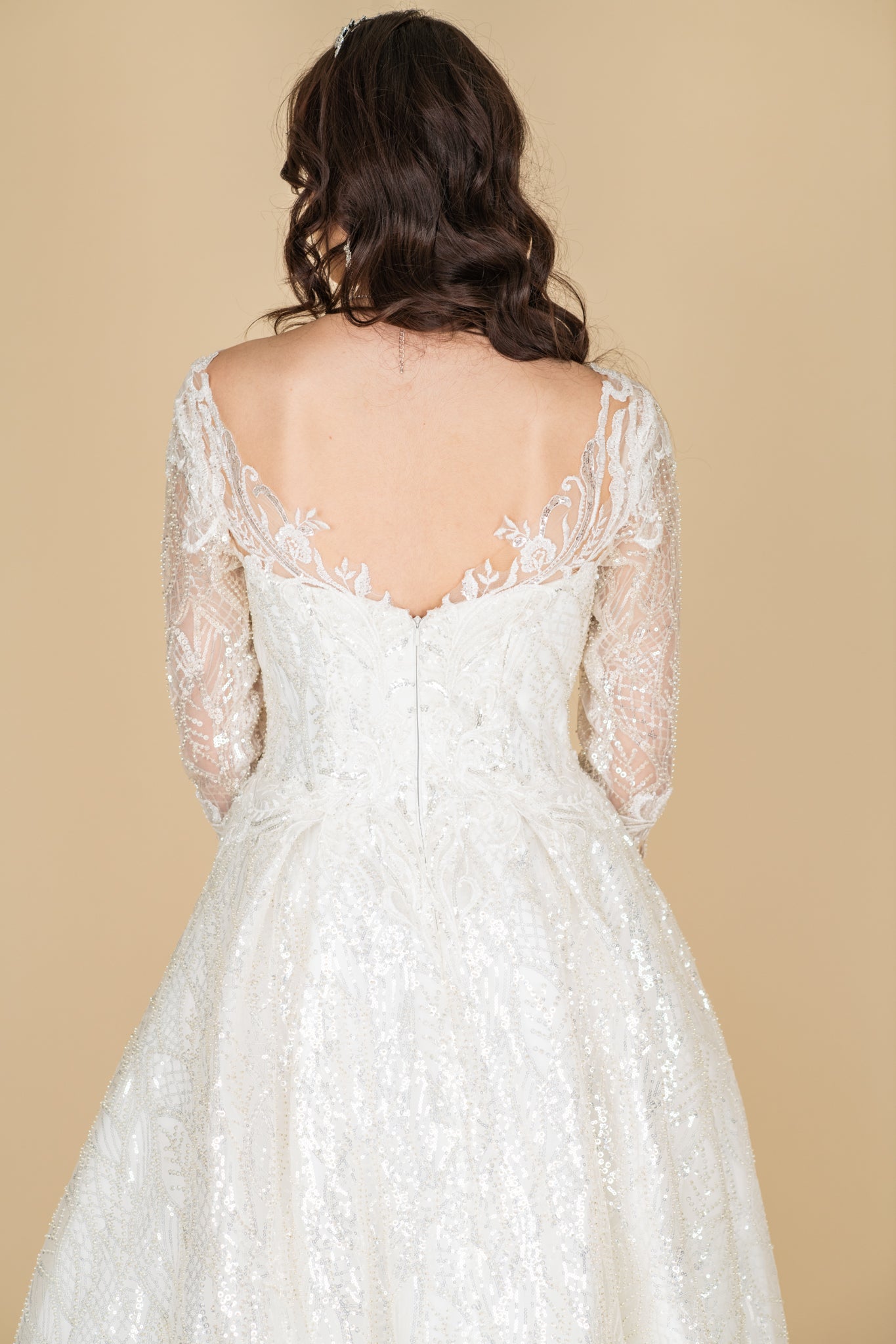 Elegant White Lace Wedding Gowns for Women - Perfect for Bridal Ceremony, Reception & Formal Events