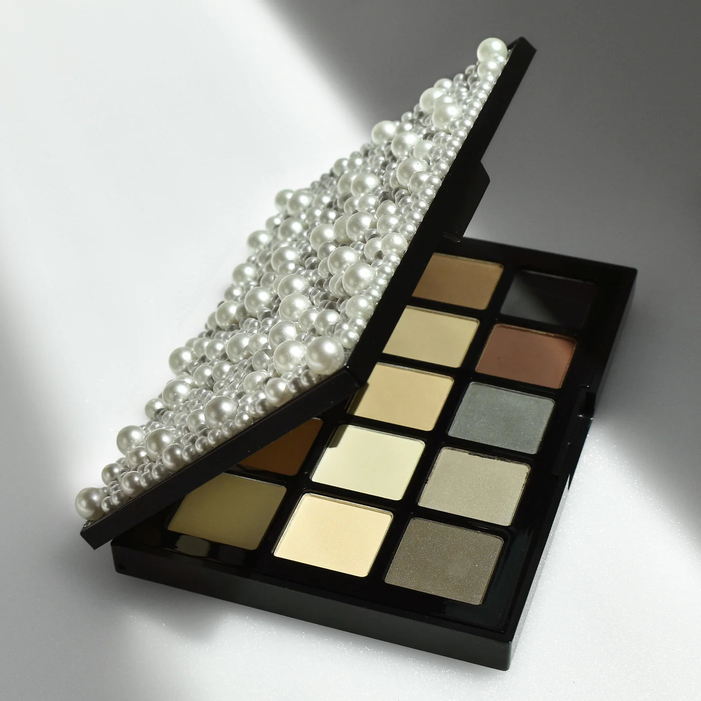 Jason Wu PEARL DARLING Eyeshadow Palette 01 POSH - Luxury Neutral & Shimmer Makeup for Everyday Glam & Special Occasions