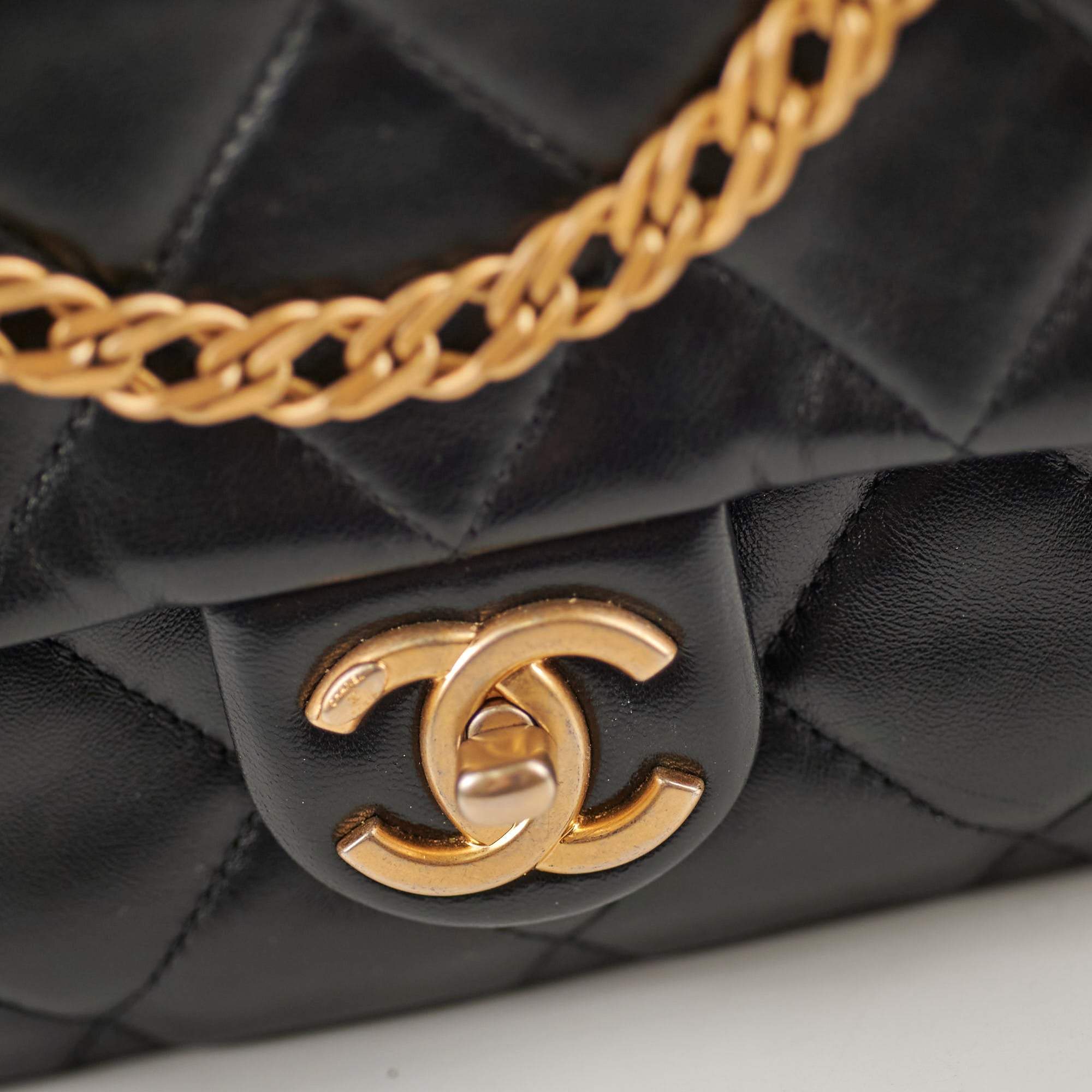 Chanel Classic Flap Bag Black Microchip Leather Crossbody Purse for Women | Luxury Designer Handbag for Parties, Dating & Special Occasions