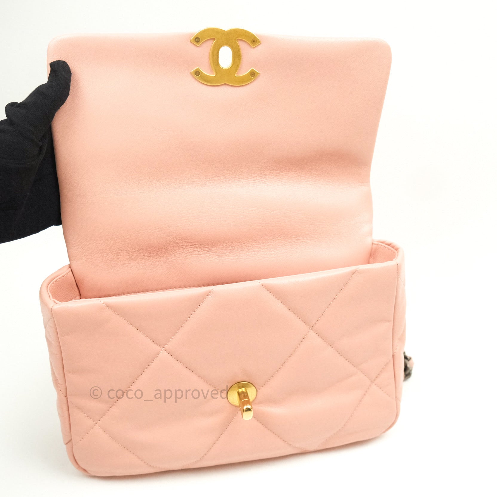 Chanel 19 Small Goatskin Handbag in Rose Pink with Mixed Hardware - Luxury Crossbody Bag for Women, Perfect for Date Night & Special Occasions