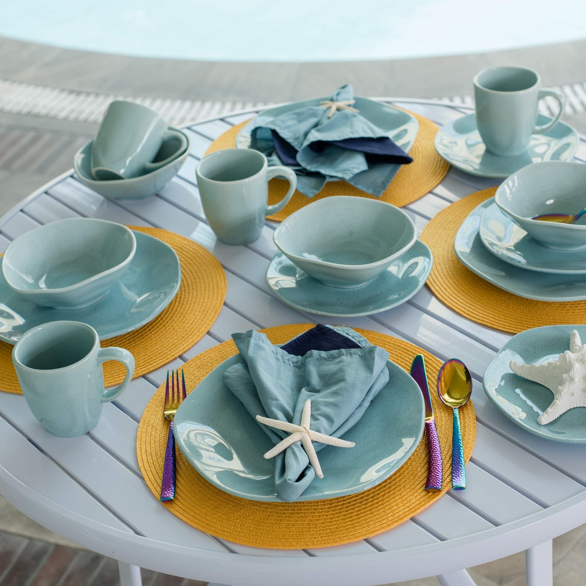 Manhattan Comfort RYO Collection 32-Piece Microwave & Oven Safe Porcelain Dinnerware Set - Service for 8, Elegant Blue - Perfect for Family Dinners, Entertaining Guests & Everyday Use