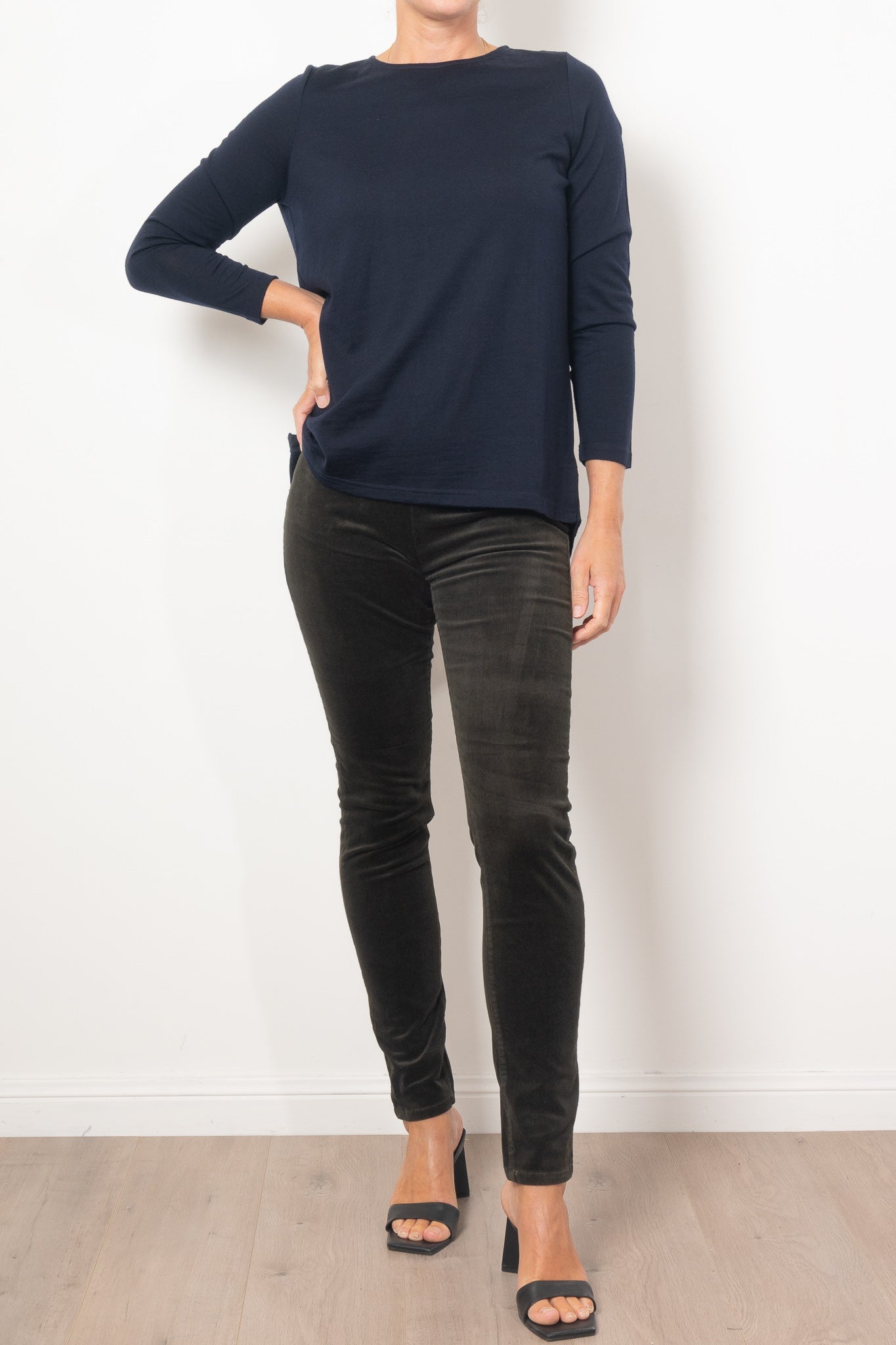 Vassalli Women's Fine Skinny Corduroy Pull On Pants - Stretch Comfort Fit for Work, Casual & Travel