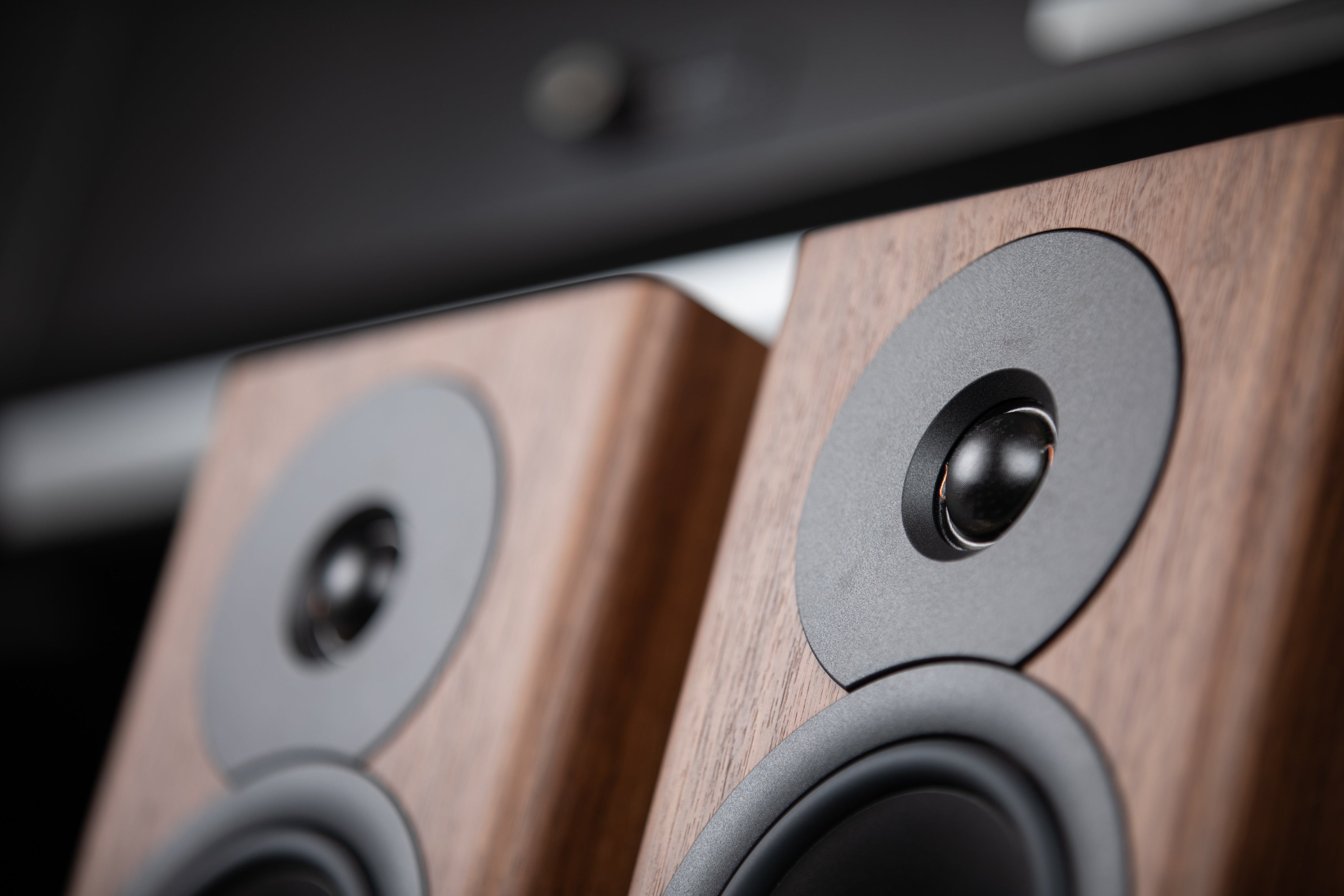 Dynaudio Evoke Passive Bookshelf Speakers - High-End Audiophile Sound for Home Theater & Music Listening | Perfect for Living Room, Studio & Hi-Fi Systems