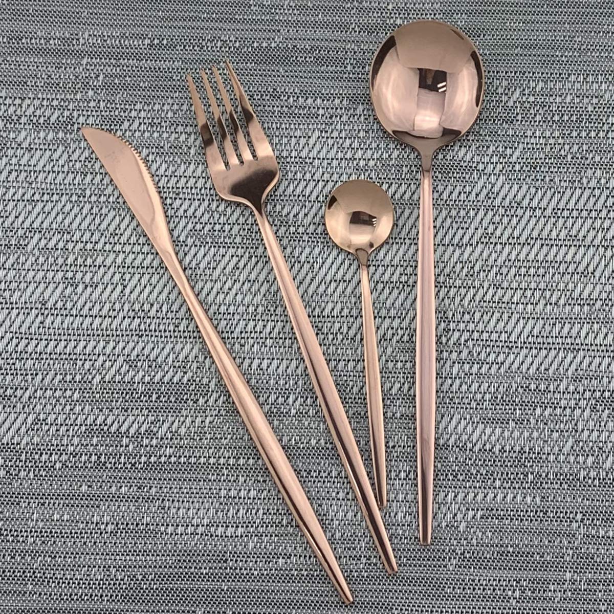 Premium Gugrida 40-Piece 18/10 Stainless Steel Flatware Set - Mirror Polished Silverware with Forks, Spoons & Knives (Service for 10, Elegant Copper Finish) - Perfect for Dinner Parties, Weddings & Everyday Family Dining