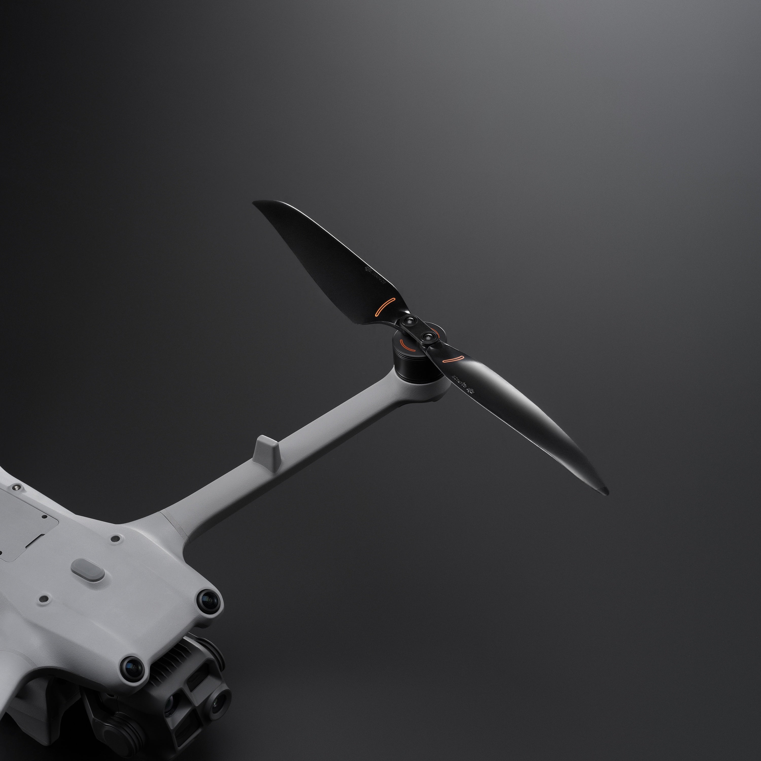 DJI Matrice 4D Series Low Noise Anti-Ice Propellers for Aerial Photography & Drone Filming - Perfect for Cold Weather & Professional Cinematography