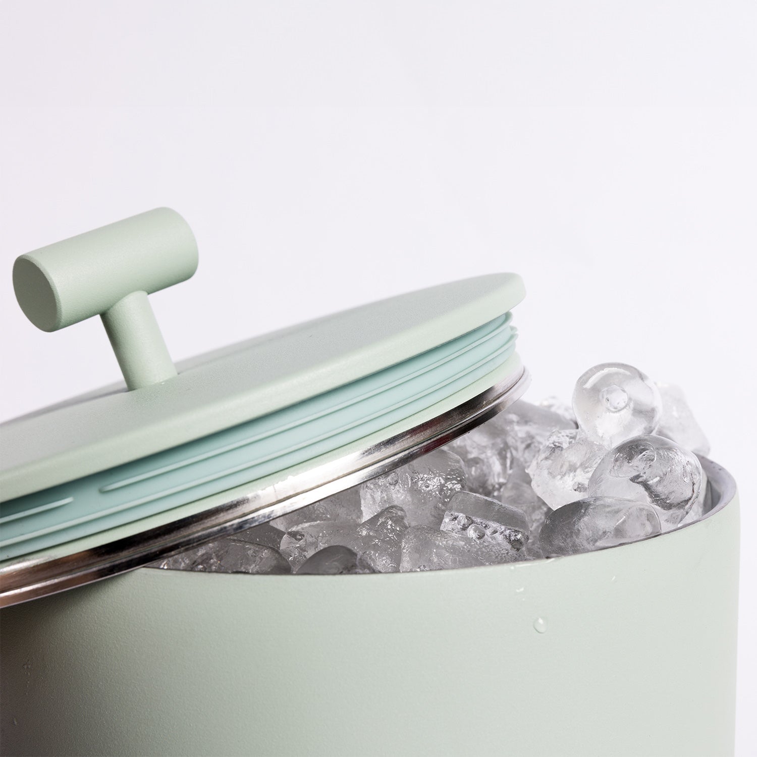 Premium Stainless Steel Ice Bucket with Lid - 2.5L Capacity for Chilling Wine, Champagne & Beverages - Perfect for Parties, Weddings & Home Bars