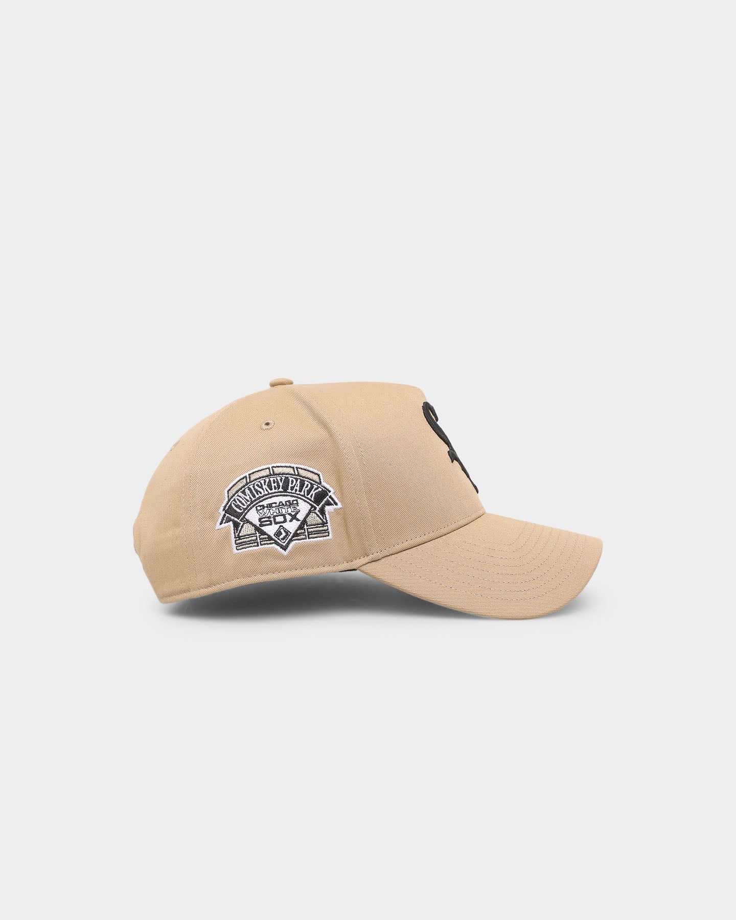 47 Brand Chicago White Sox 'Khaki Stadium' Sure Shot 47 MVP DT Snapback Hat - Khaki/Black Adjustable Baseball Cap for Men & Women - Perfect for Sports Games, Casual Wear & Fan Collections