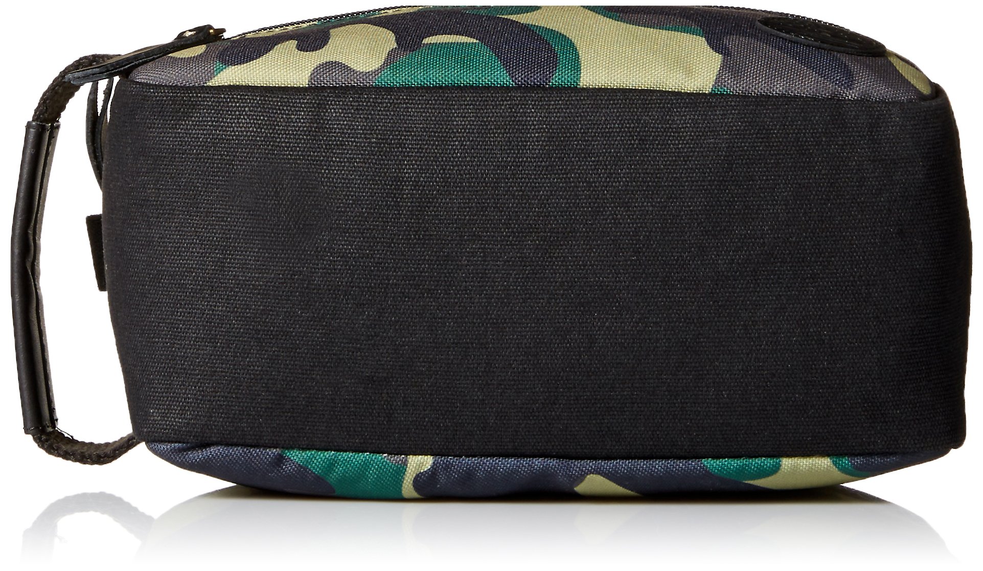 Timberland Men's Camo Canvas Toiletry Bag - Green Travel Kit Organizer for Outdoor Adventures & Weekend Getaways