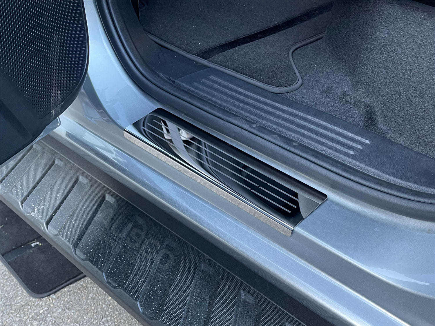 Premium Double Layer All-Weather Car Floor Mats with Door Sill Protector for Ford Ranger Dual Cab (2022-Present) - Heavy Duty Protection for Mud, Snow & Spills - Perfect for Off-Roading & Daily Commute