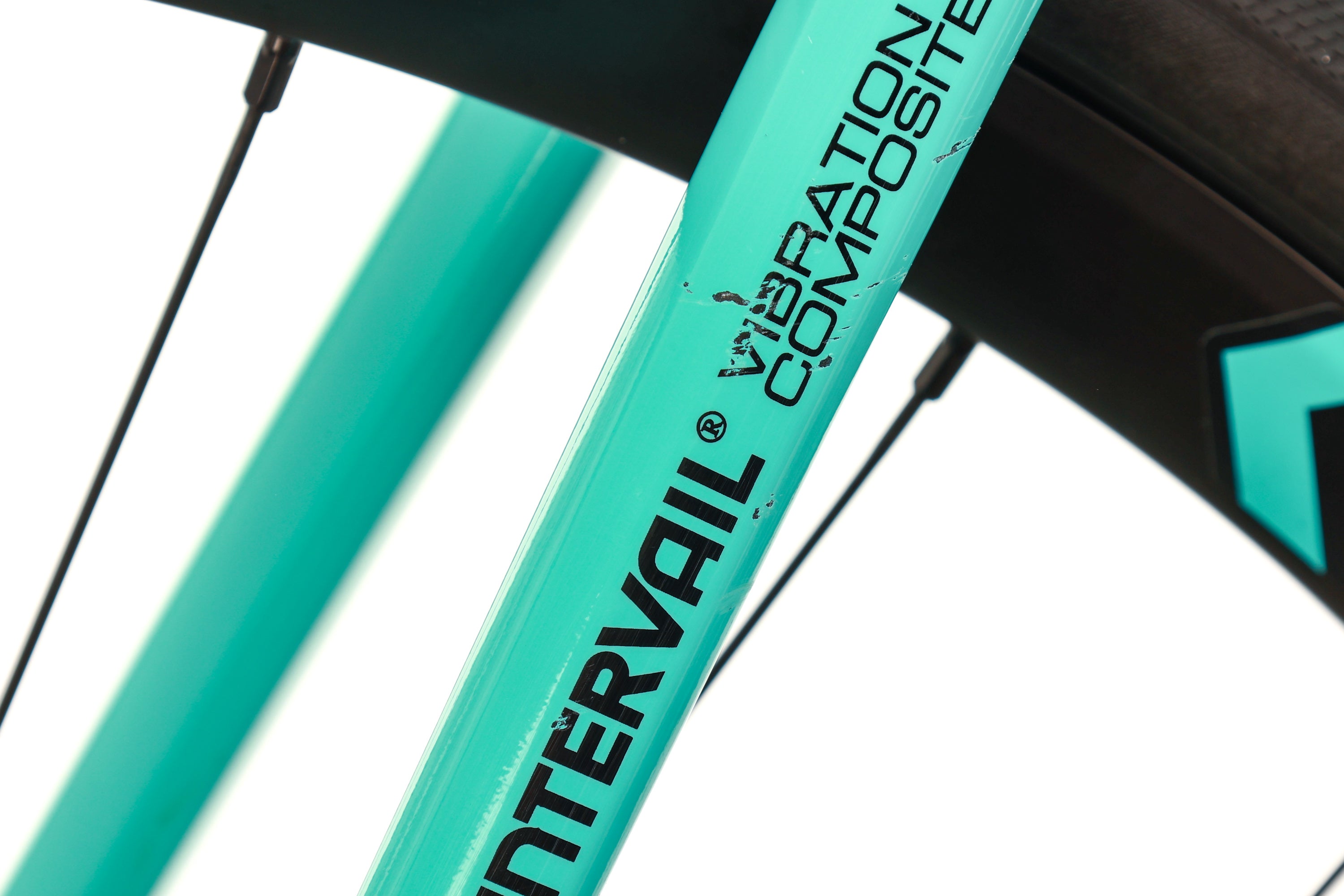 Bianchi Infinito CV Ultegra Road Bike 2020 - 59cm Carbon Frame, Shimano Ultegra Groupset - Perfect for Endurance Cycling & Long-Distance Rides