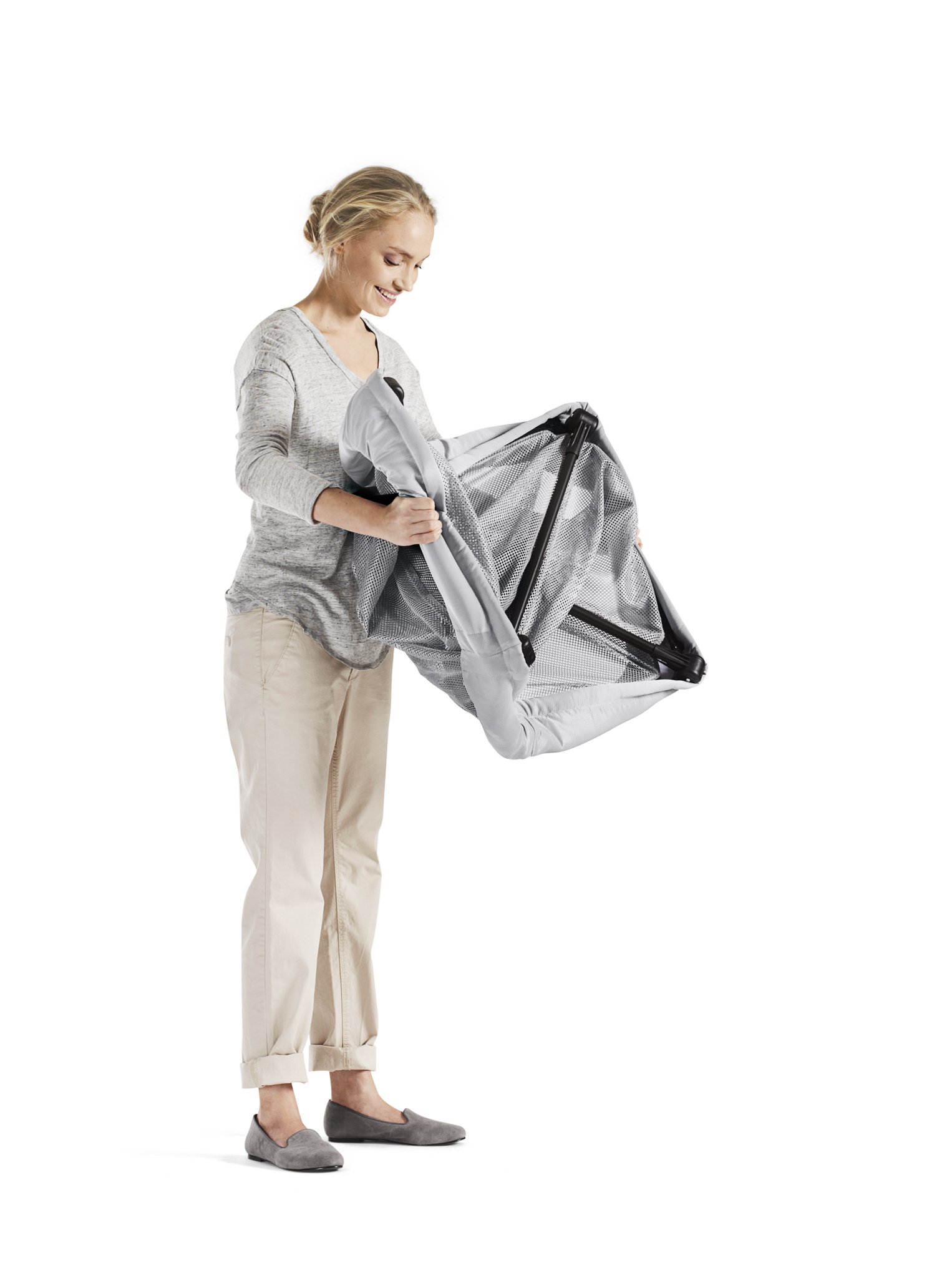 BabyBjörn Travel Crib Light - Portable Folding Baby Bed with Breathable Mesh, Silver (One Size) - Perfect for Travel, Home & Outdoor Use