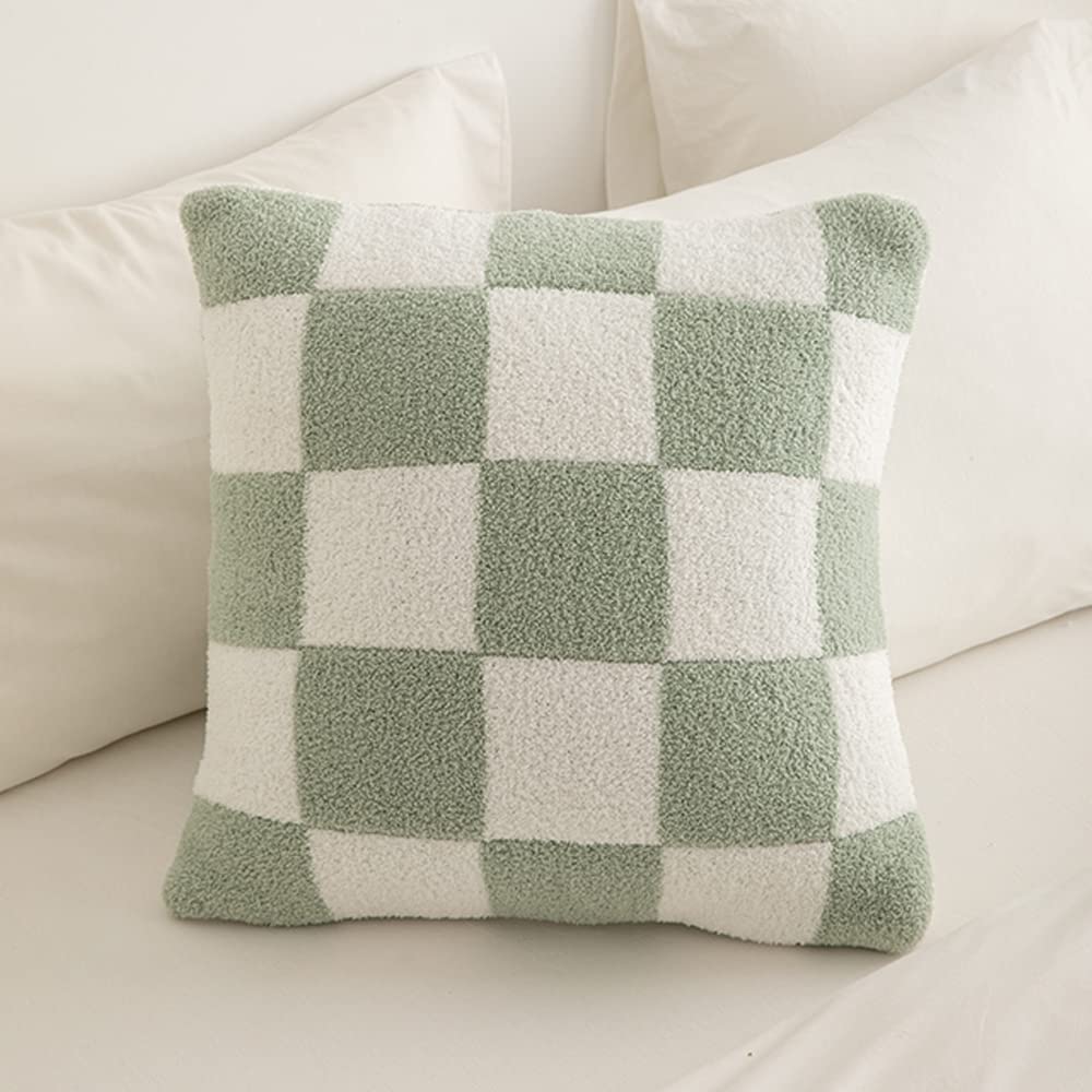 St Patrick's Day Gift Set - 2 Pack Ultra Soft Checkerboard Throw Pillow Covers (18x18 Inches) - Green Chessboard Gingham Microfiber Cushion Cases for Sofa, Couch & Home Decor - Perfect for Irish-Themed Parties, Living Room Accents & Cozy Seasonal Decorations