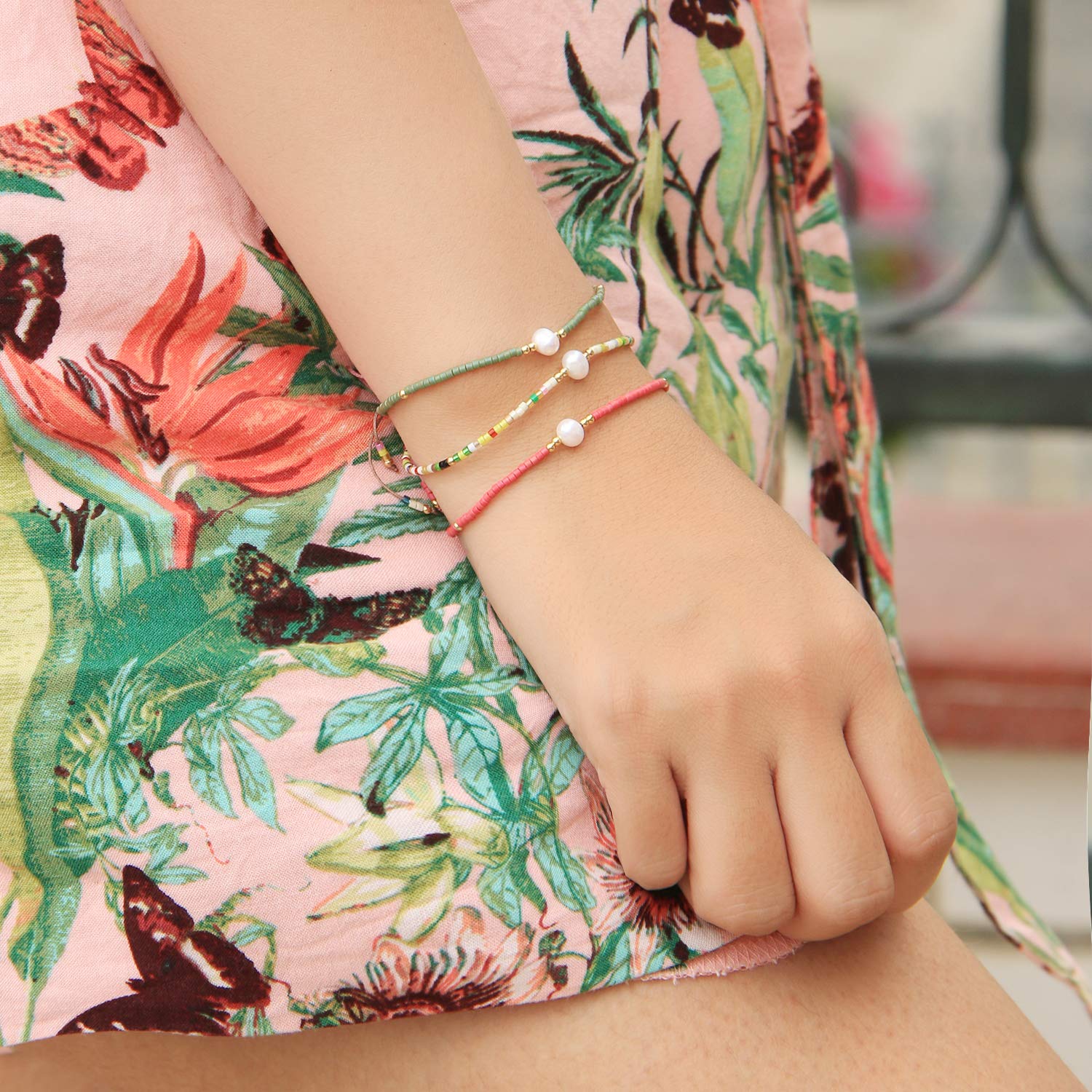 KELITCH 3-Piece Natural Pearl Bracelet Set for Women - Dainty Thin Rope Friendship Bracelets, Handmade Stackable Charm Bracelets - Perfect for Gifts, Layering & Everyday Wear