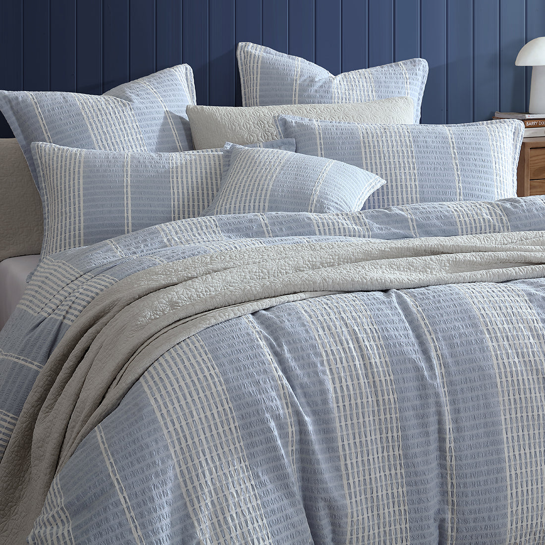 Hurley Slate Quilt Cover Set - Premium Luxury Bedding by Logan & Mason - Soft Breathable Cotton Queen/King Size - Perfect for Master Bedroom, Guest Room & Hotel Decor