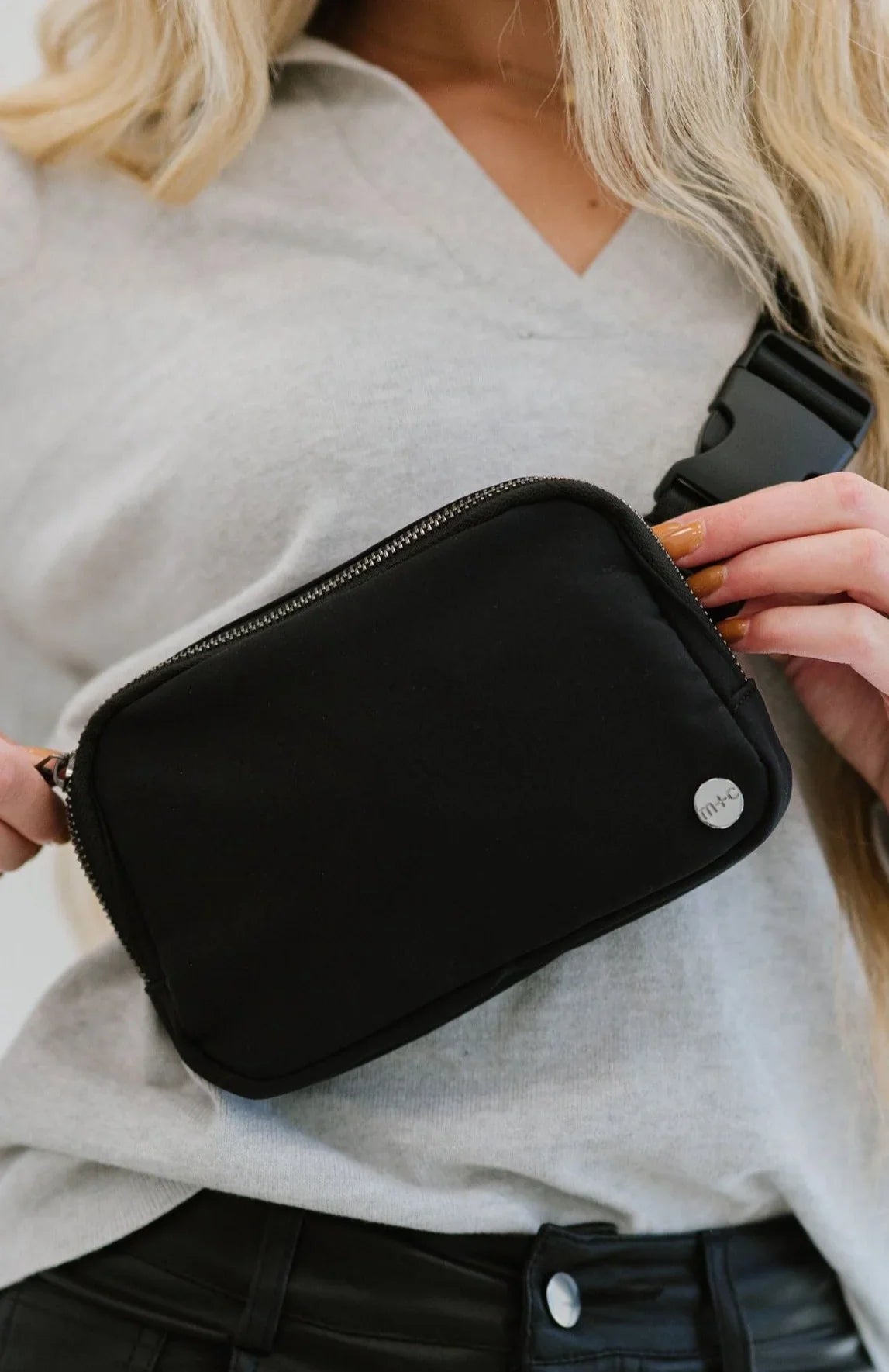 Madison Belt Bag - Stylish & Comfortable Waist Pack for Women & Men - Perfect for Travel, Hiking, Running & Everyday Use