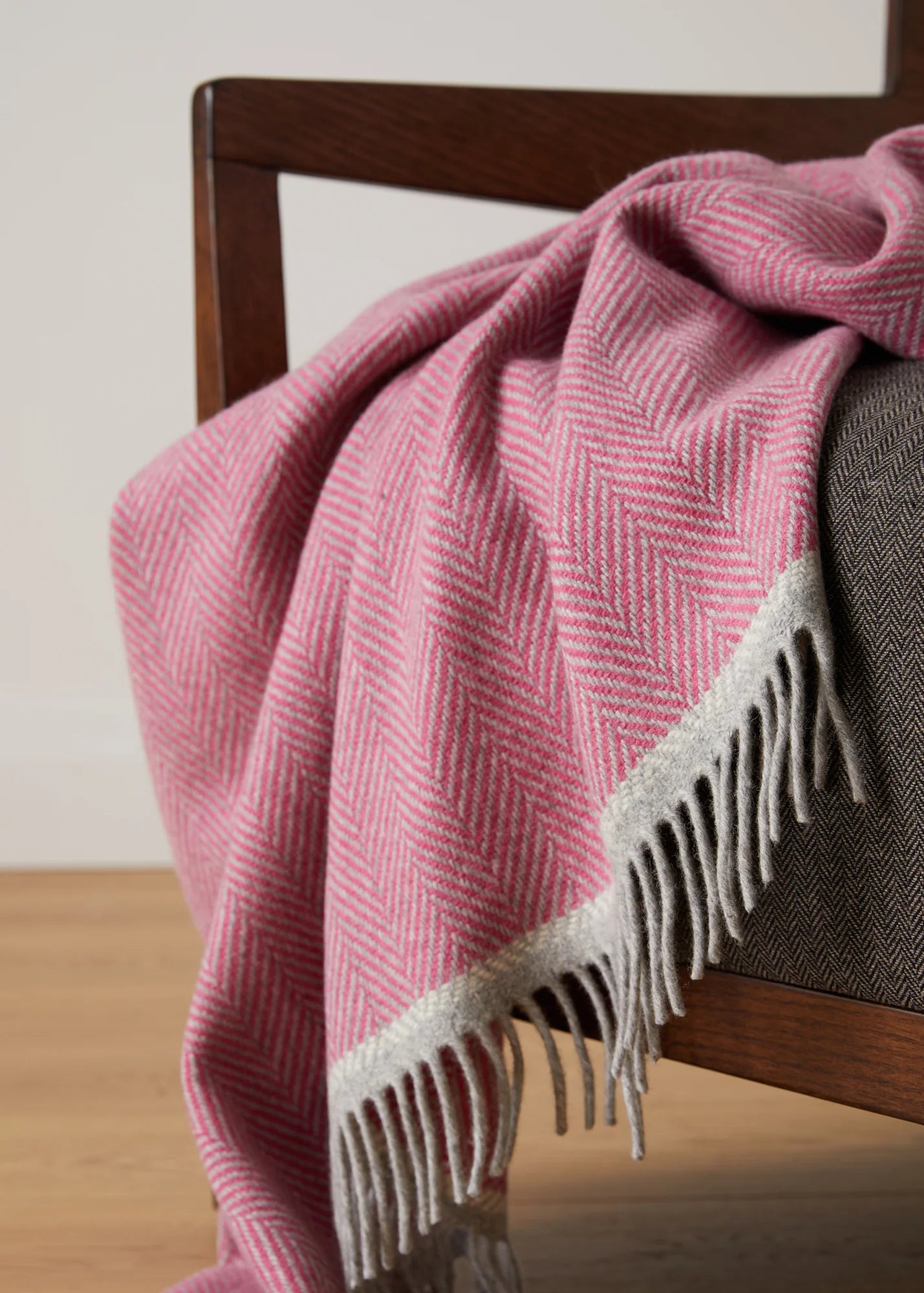 Foxford Cashmere and Lambswool Throw Blanket - Ultra Soft Luxury Wool Blend for Cozy Home & Travel - Perfect for Sofa, Bed, Office and Gift Giving