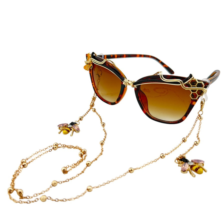 LEO BEEZ Limited Edition Necklace with Chain - Stylish & Elegant Jewelry for Women, Perfect for Parties, Weddings & Everyday Wear
