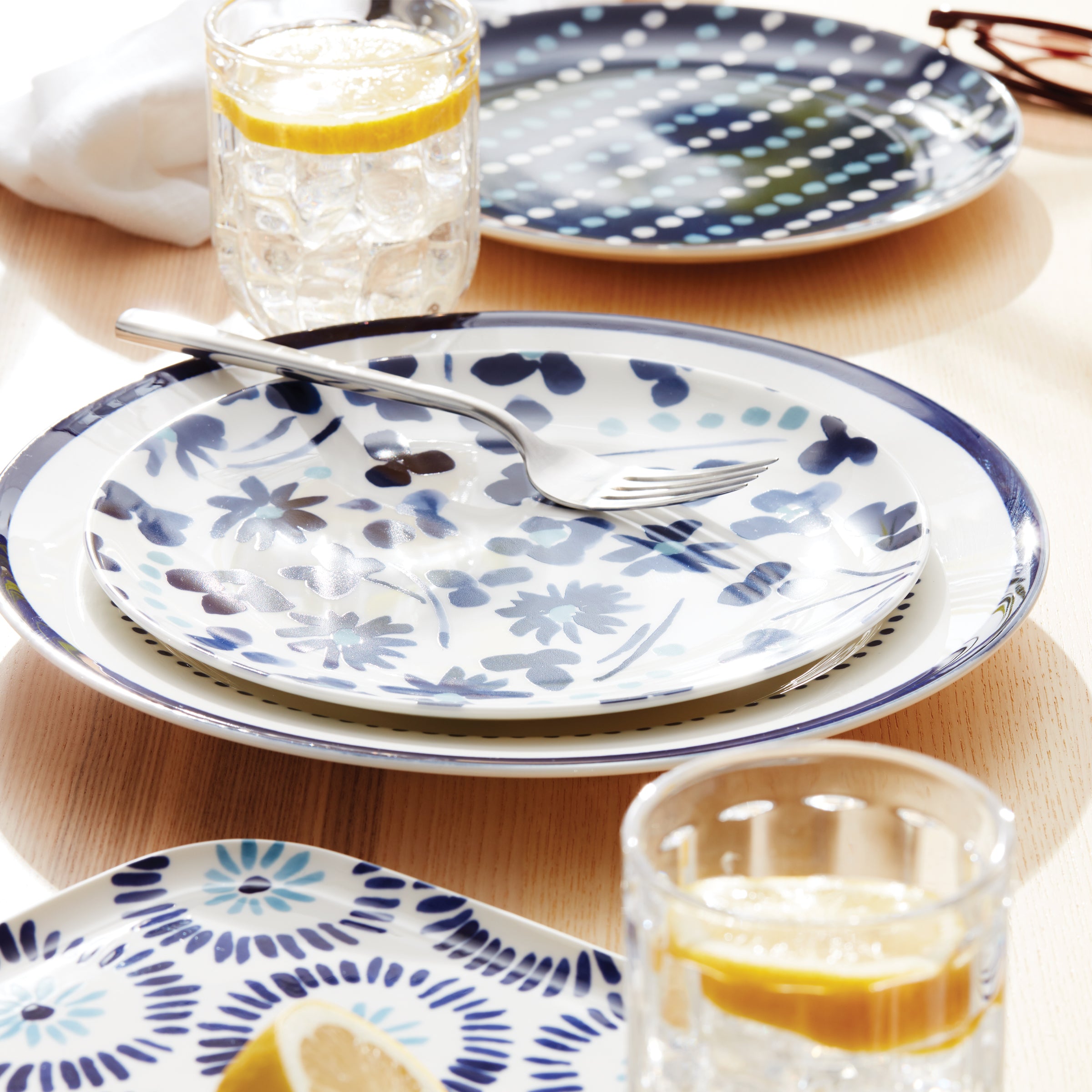 Floral Way Accent Plates Set of 4 - Elegant Dinnerware for Parties, Weddings & Home Decor | Premium Ceramic Plates for Special Occasions & Everyday Use