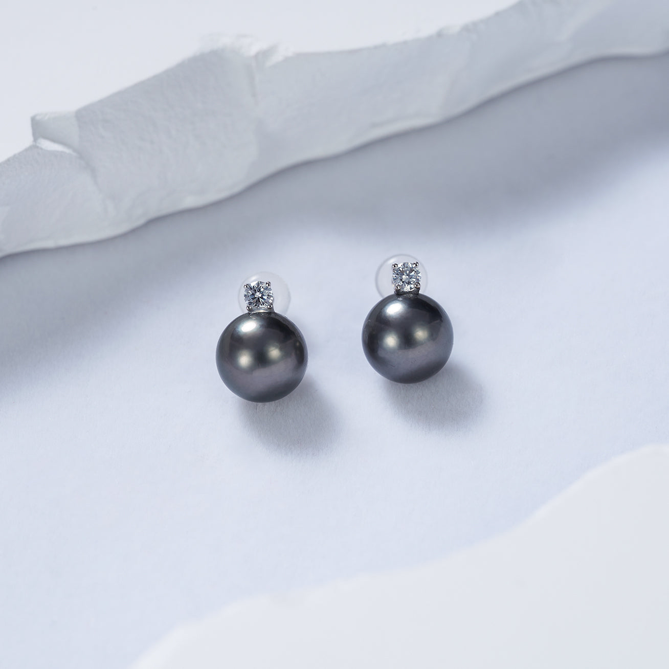 18K Gold Tahitian Pearl Earrings for Women - Luxury Black Pearl Stud Earrings with 925 Sterling Silver Posts - Perfect for Weddings, Parties & Special Occasions