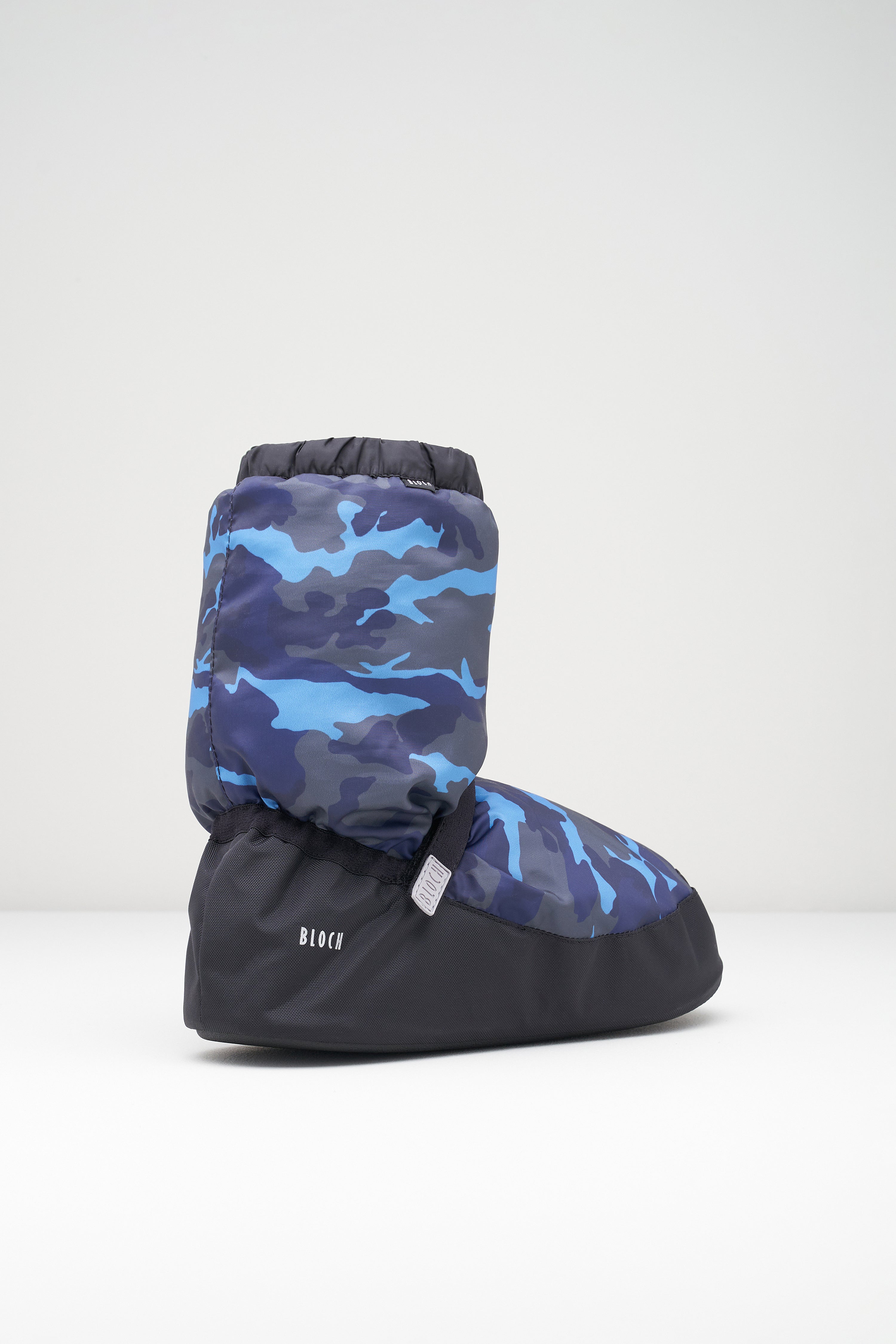 Men's & Women's Camo Print Warm Up Booties - Cozy Fleece-Lined Slippers for Indoor & Outdoor Use - Perfect for Winter, Camping, and Lounging at Home