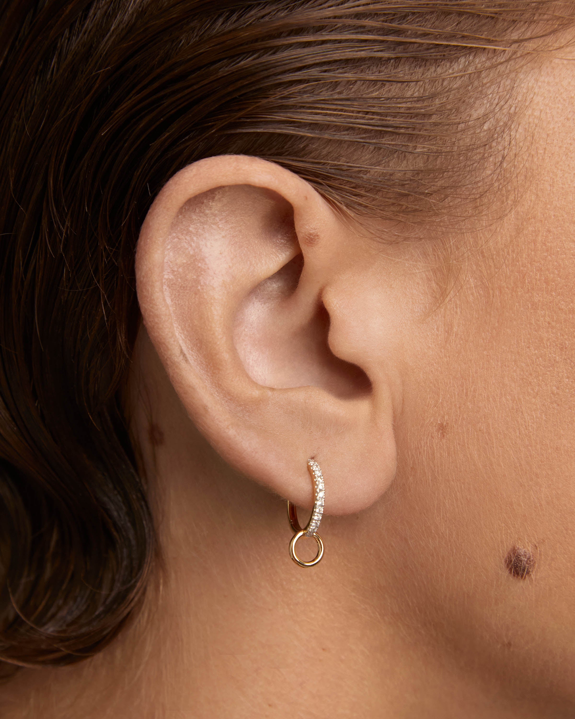 Diamond & Gold Circle Single Hoop Earrings for Women - Elegant & Timeless Jewelry for Parties, Weddings & Everyday Wear