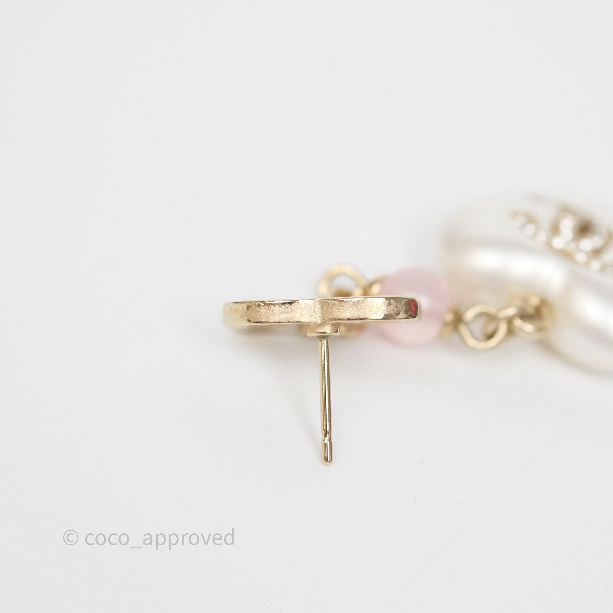 Chanel CC Pink Bead Heart Pearl Crystal Drop Earrings in Gold Tone - Elegant Luxury Jewelry for Women, Perfect for Parties, Weddings & Special Occasions