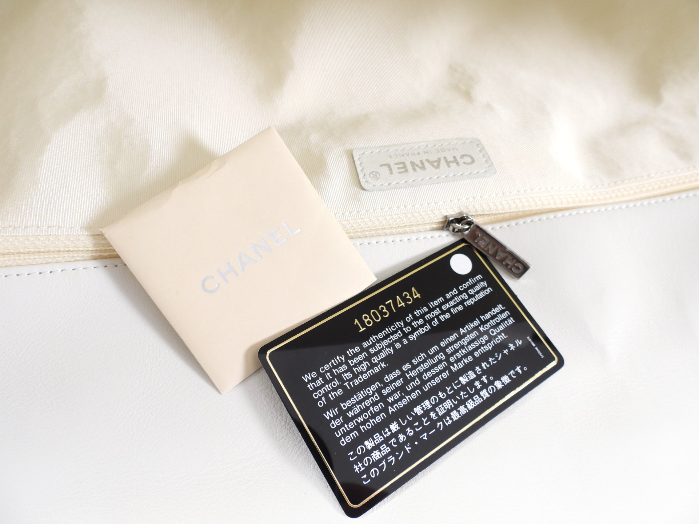 Chanel XL Runway Limited Edition Rare Hula Hoop Bag from SS2013 - Luxury Designer Shoulder Bag for Women, Fashion Statement Accessory for Parties, Events & Special Occasions