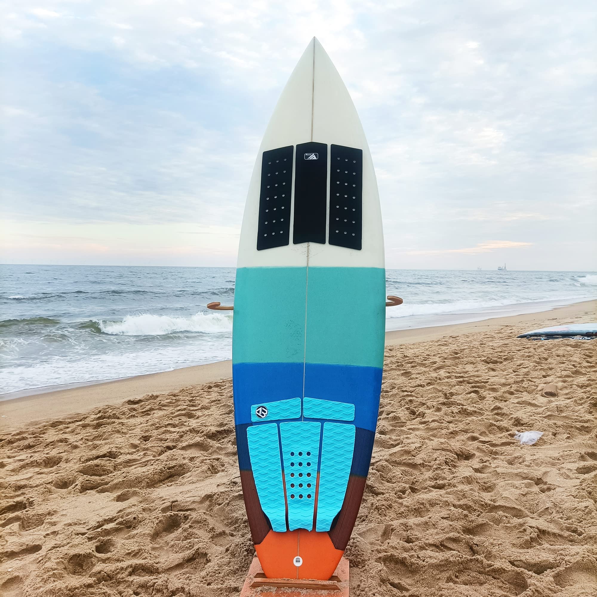 AQUABONA 3-Piece Stomp Pad Surfboard EVA Traction Pad - Non-Slip Adhesive Tail Pad for Surfboards, Shortboards, Longboards & Skimboards | Professional Grip for Better Control & Safety While Surfing