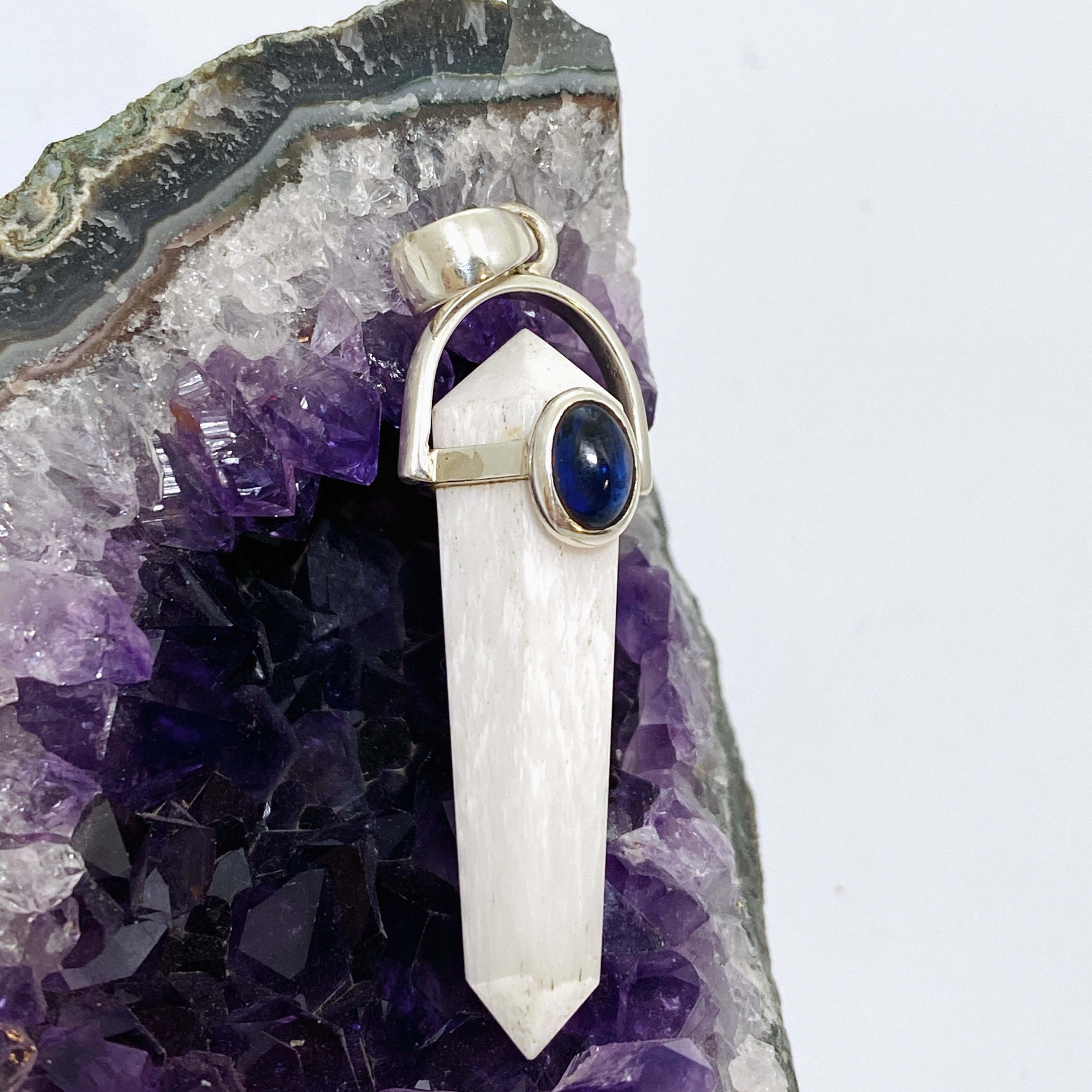 Natural Scolecite Point Pendant with Kyanite Accent Stone - PPGJ1013 | Healing Crystal Jewelry for Meditation, Energy Balancing & Spiritual Growth