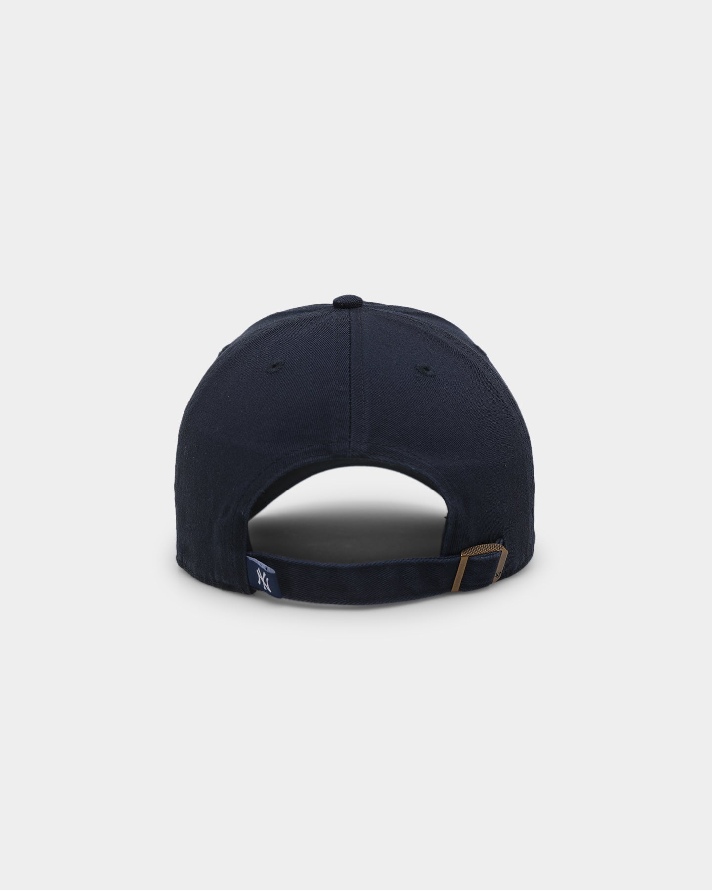 47 Brand Men's New York Yankees '47 Clean Up Adjustable Strapback Hat - Navy Blue Baseball Cap for Yankees Fans, Game Day & Casual Wear