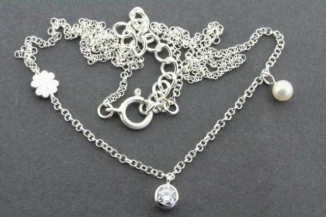 Elegant Clover Pearl Zirconia Necklace for Women - Perfect for Weddings, Parties & Special Occasions