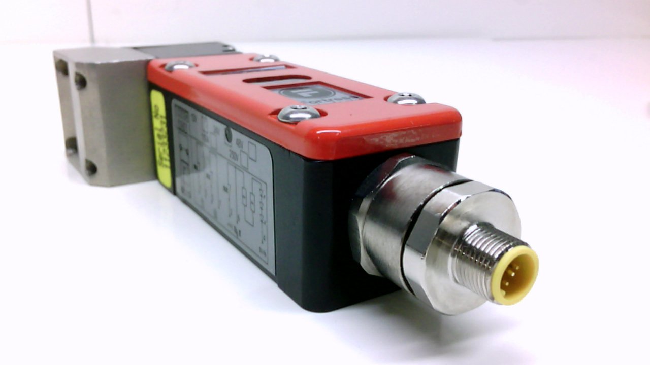 ATHSTOP024EMP5P Safety Gate Switch 5P 3AMP 24V - Industrial Machine Safety Interlock for Automation Equipment & Production Lines