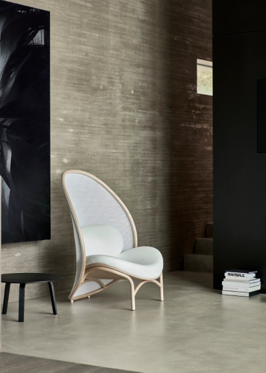 Modern Bentwood Lounge Chair by Ton - Ergonomic Design for Living Room, Office & Cafe - Comfortable Wooden Chip Seat with Stylish Curved Backrest