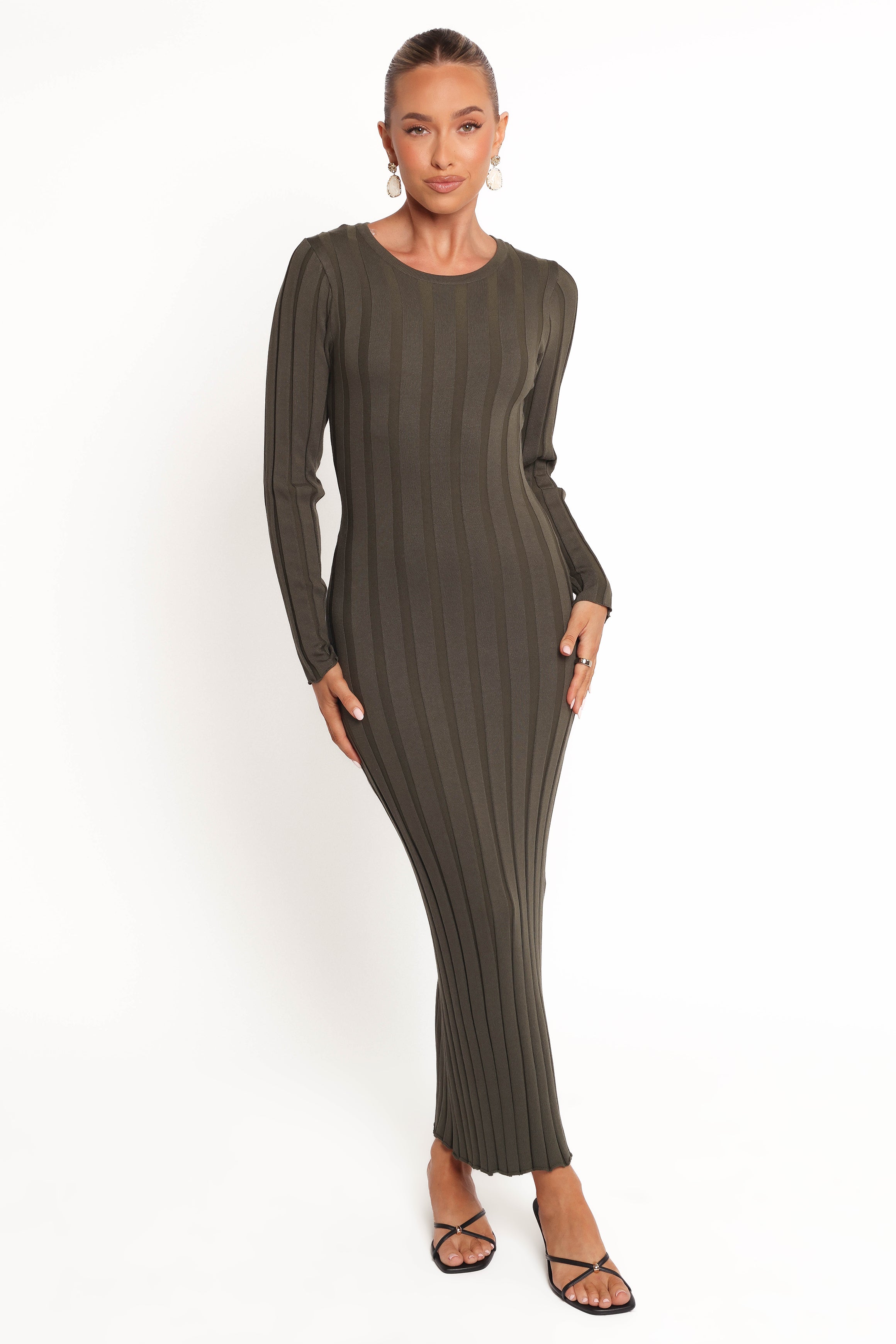 Carlson Women's Maxi Dress - Olive Green Flowy Long Dress for Summer, Beach, and Casual Outings