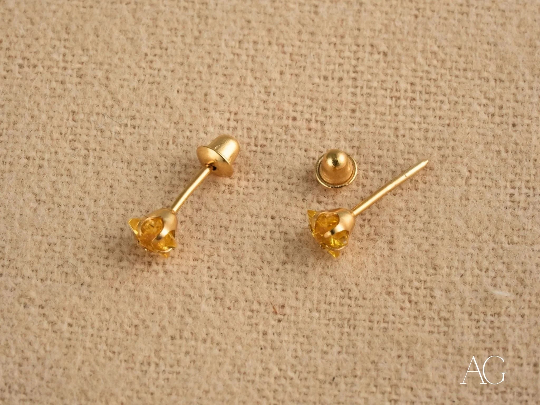 Celestial Spark: 18k Gold Star Cubic Zirconia Kids' Earrings for Girls - Perfect for Birthday Gifts, First Communion, and Special Occasions