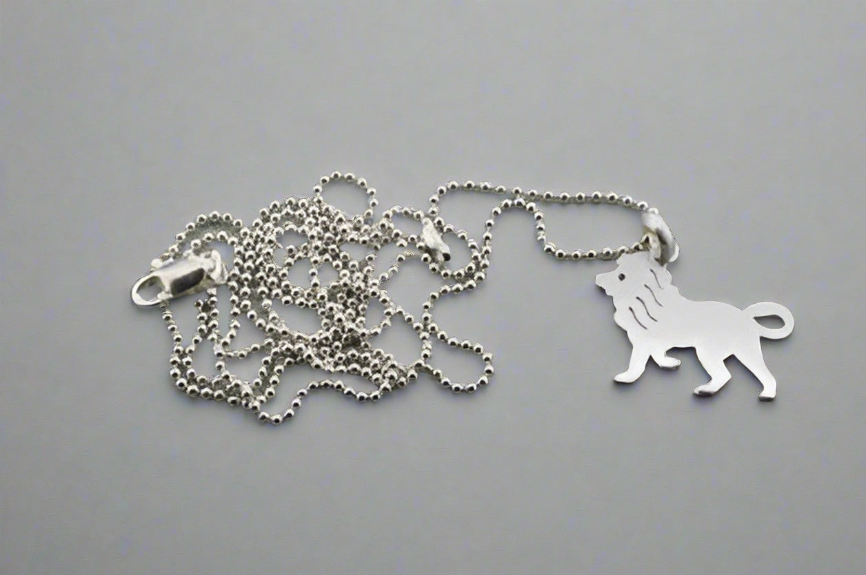 Sterling Silver Lion Pendant Necklace with 45cm Ball Chain - Perfect for Gifts, Fashion Jewelry & Everyday Wear