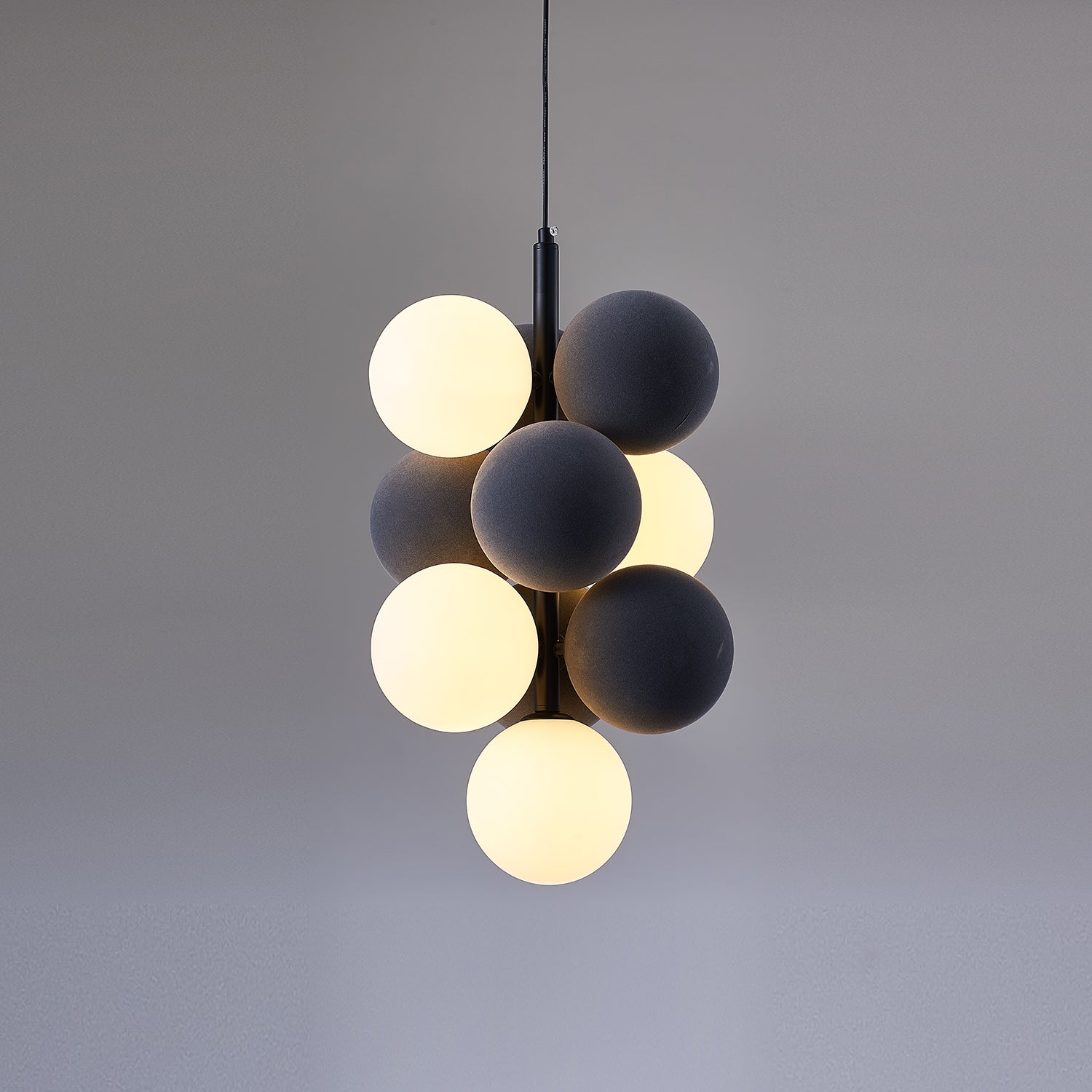 Bubbles Holly Pendant Lamp - Modern Glass Hanging Light Fixture for Living Room, Bedroom, Dining Room & Kitchen Decor