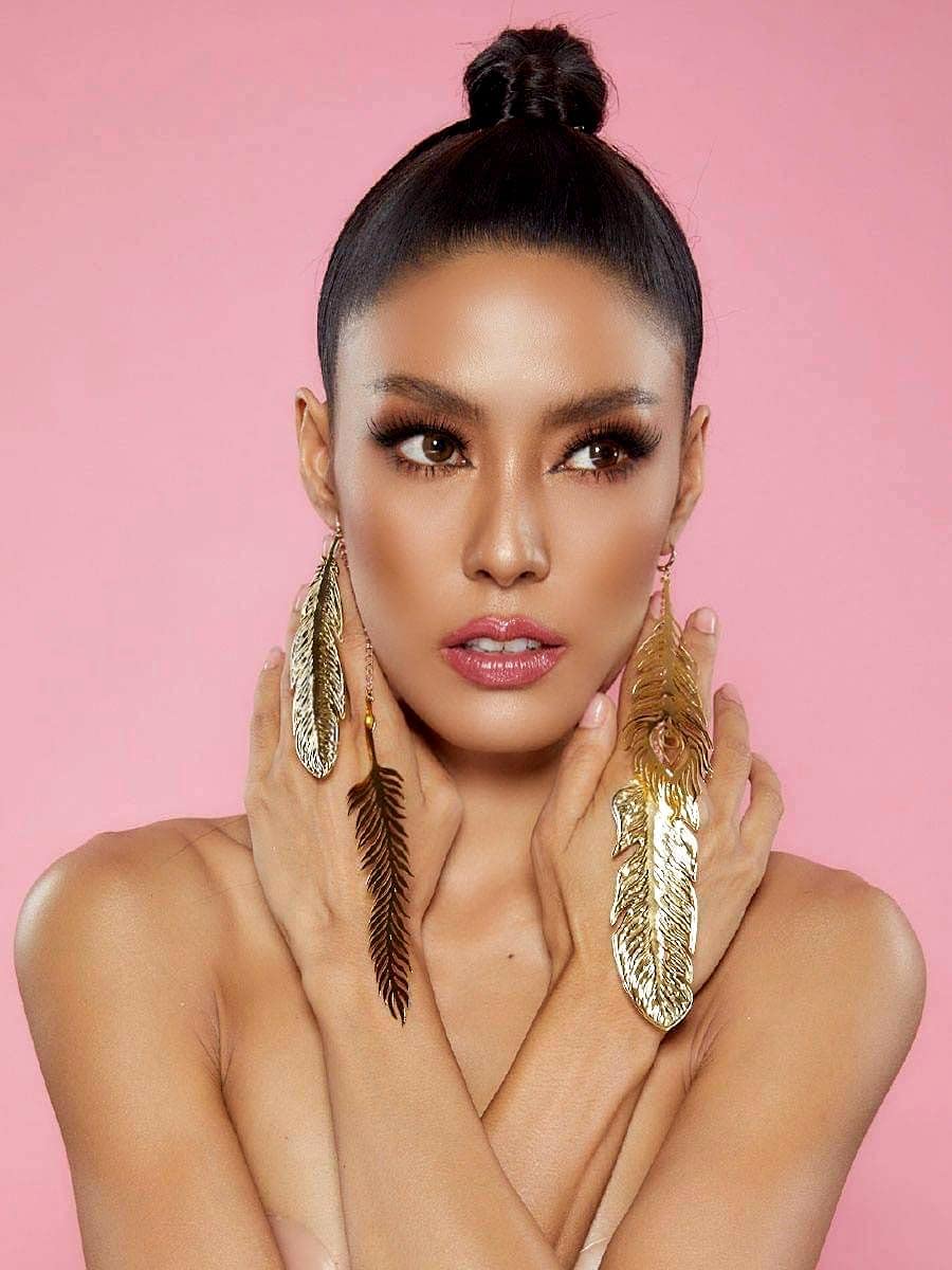Gold Peacock Feather Earrings for Women - Elegant Dangling Long Feather Earrings | Perfect for Parties, Weddings & Boho Fashion