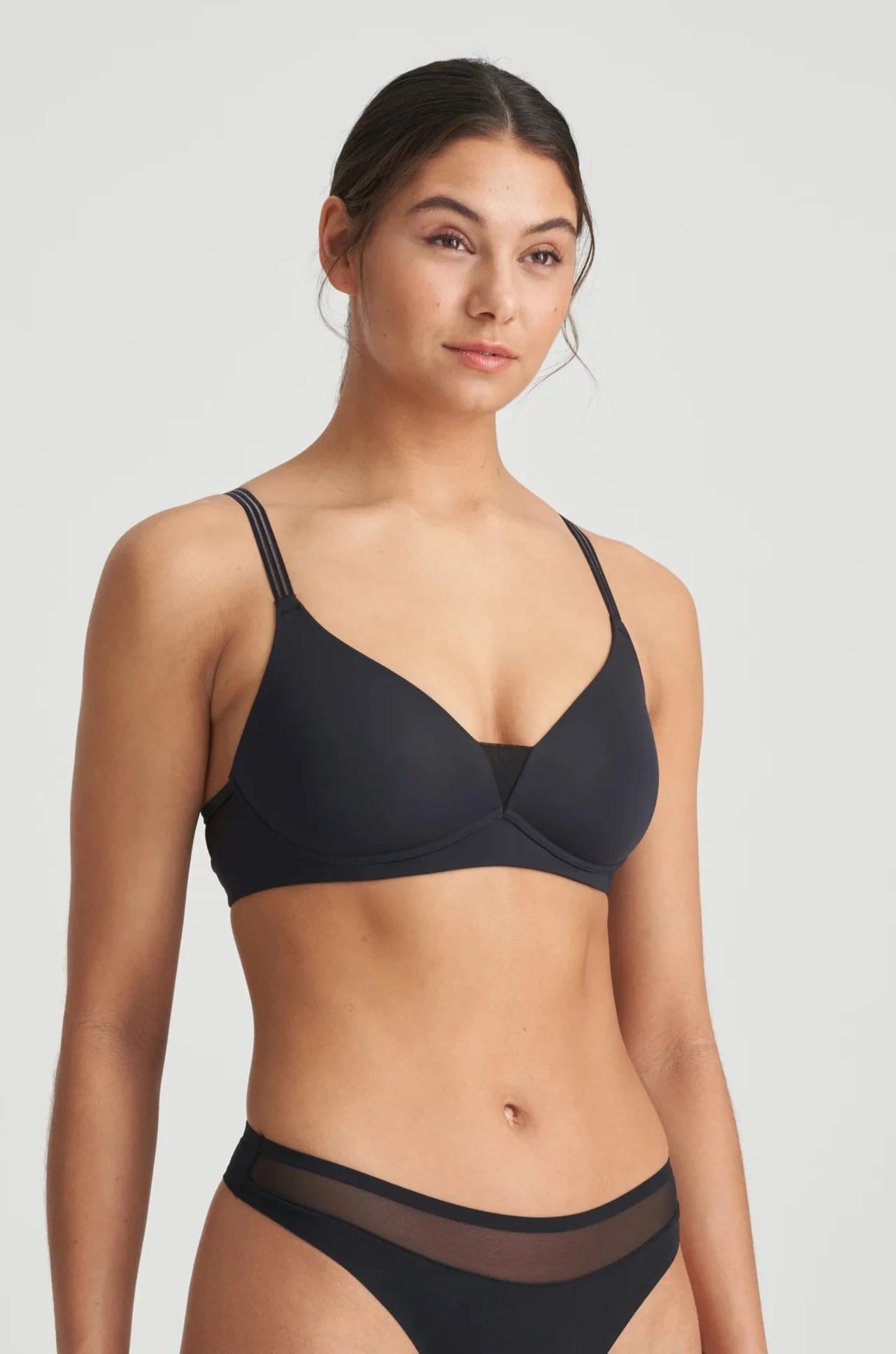 Louie Soft Wireless Bra for Women - Comfortable Seamless Bralette in Black - Perfect for Yoga, Lounge & Everyday Wear