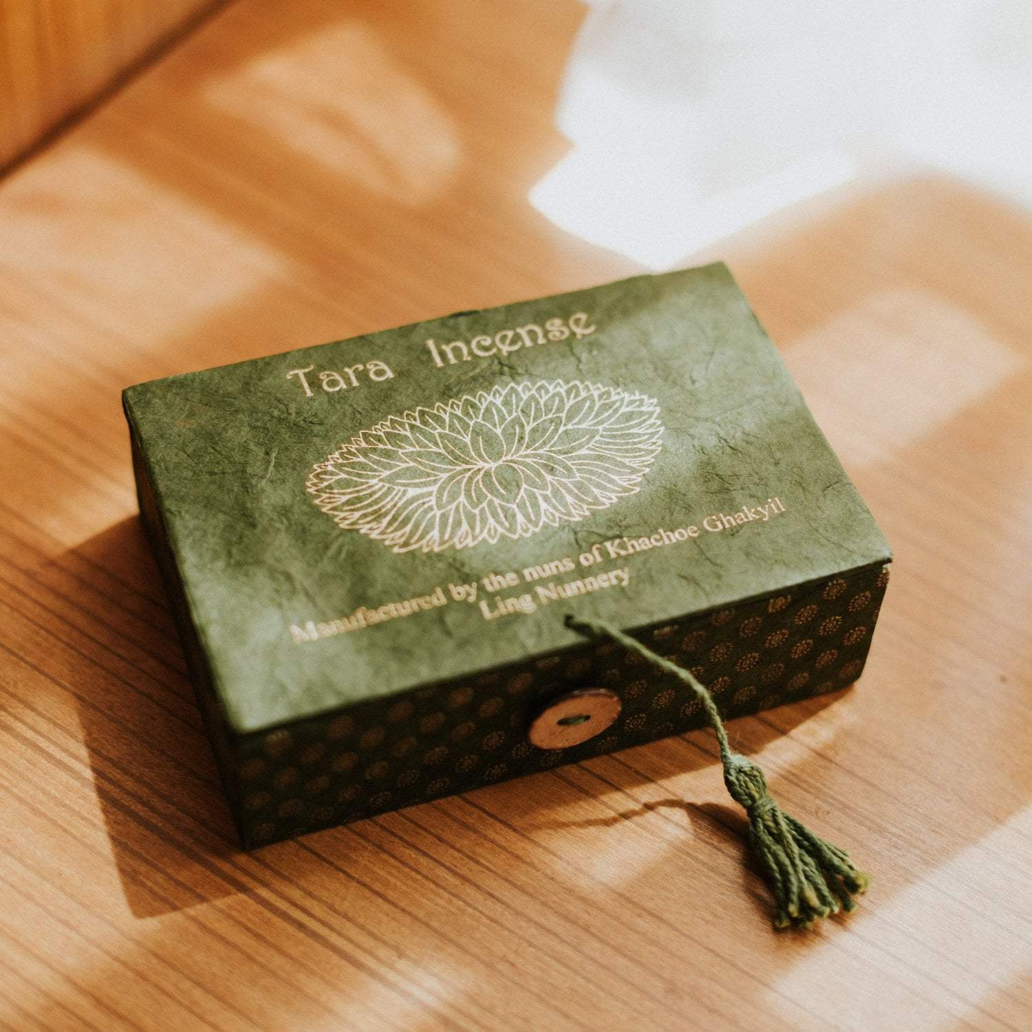 Premium Green Tara Incense Sticks - Handmade by Tibetan Nuns for Meditation, Yoga & Spiritual Practices - Natural Aromatic Incense for Home, Temple & Sacred Spaces