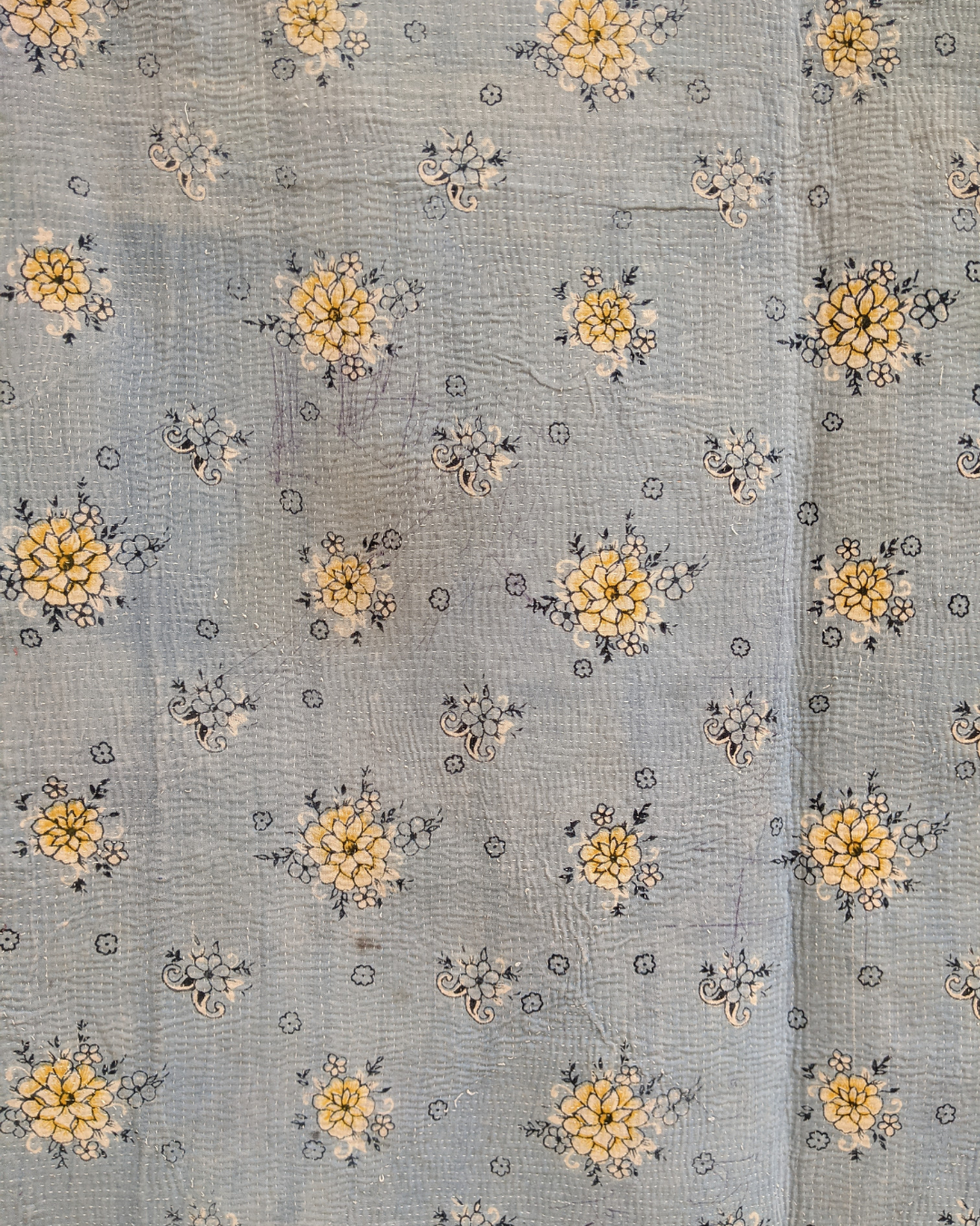 Lightweight Kantha Quilt No. 778 - Handmade Cotton Throw Blanket for Bed, Sofa & Travel - Soft & Breathable for All Seasons